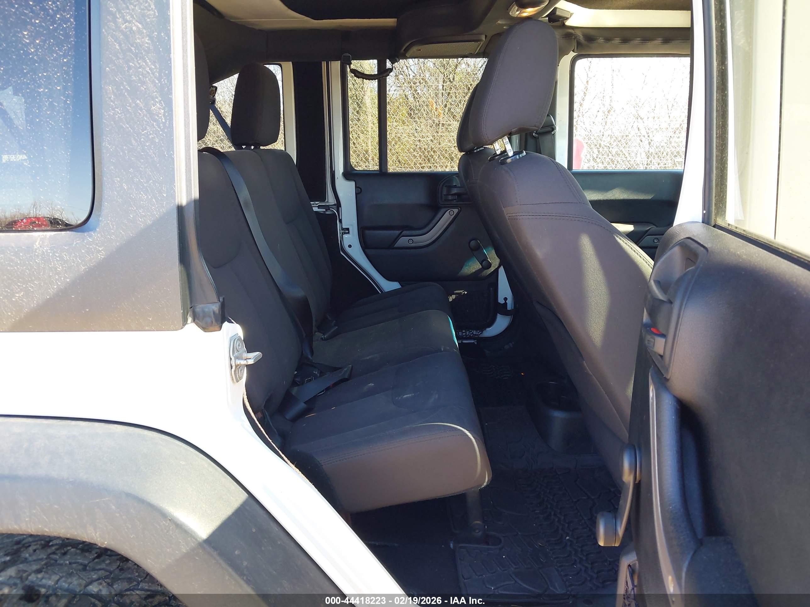 JEEP WRANGLER image 8