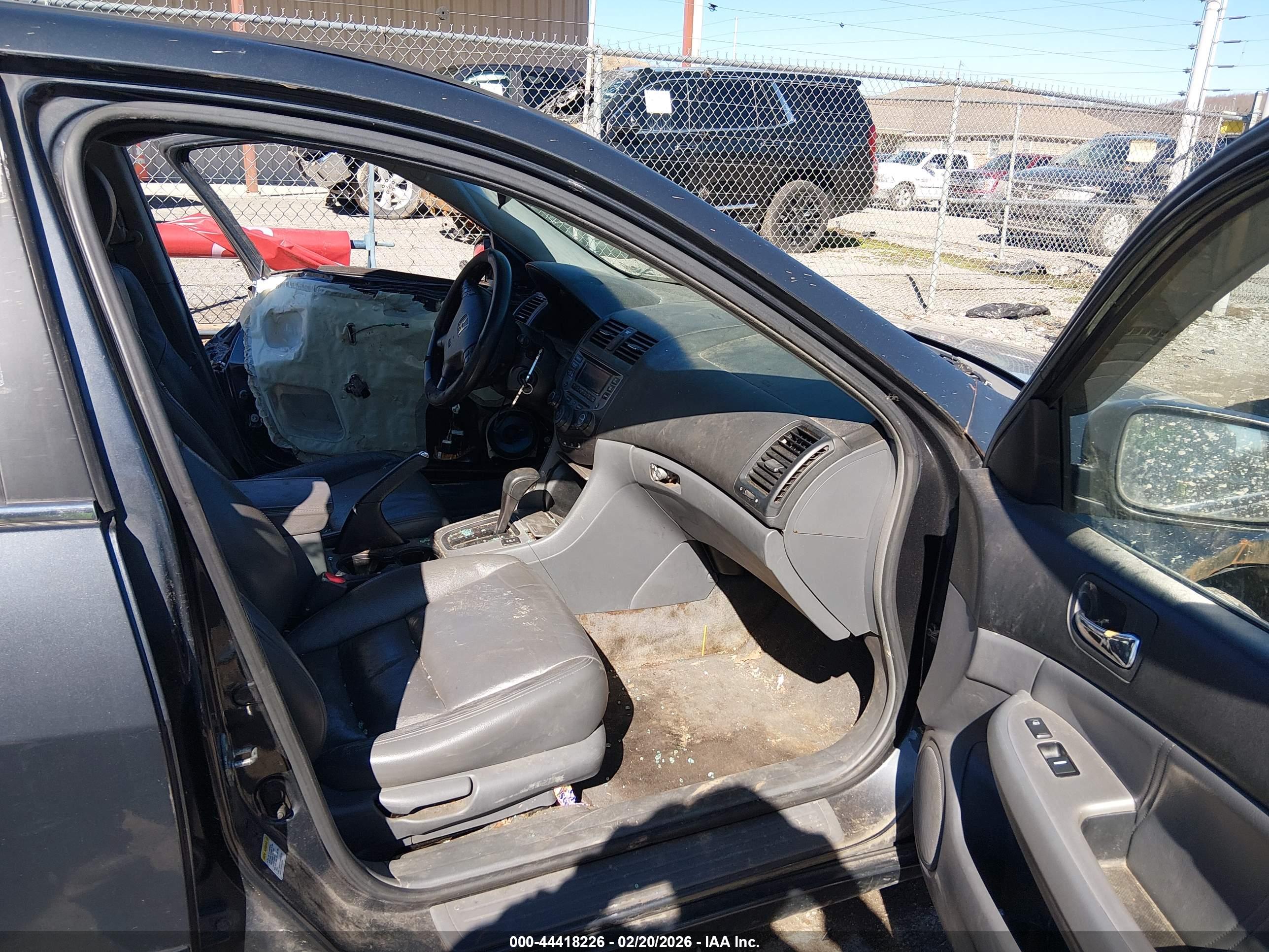 HONDA ACCORD image 5