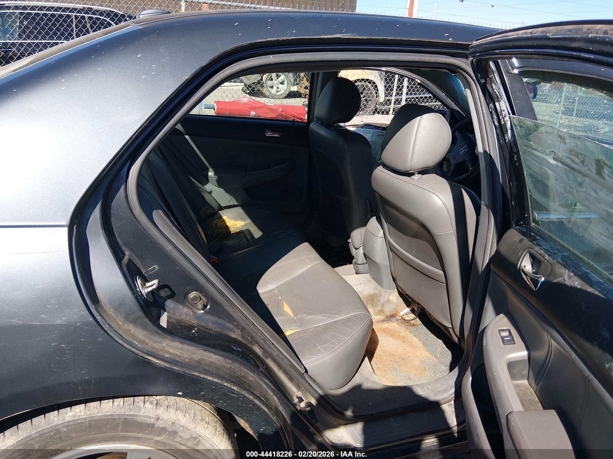 HONDA ACCORD image 8