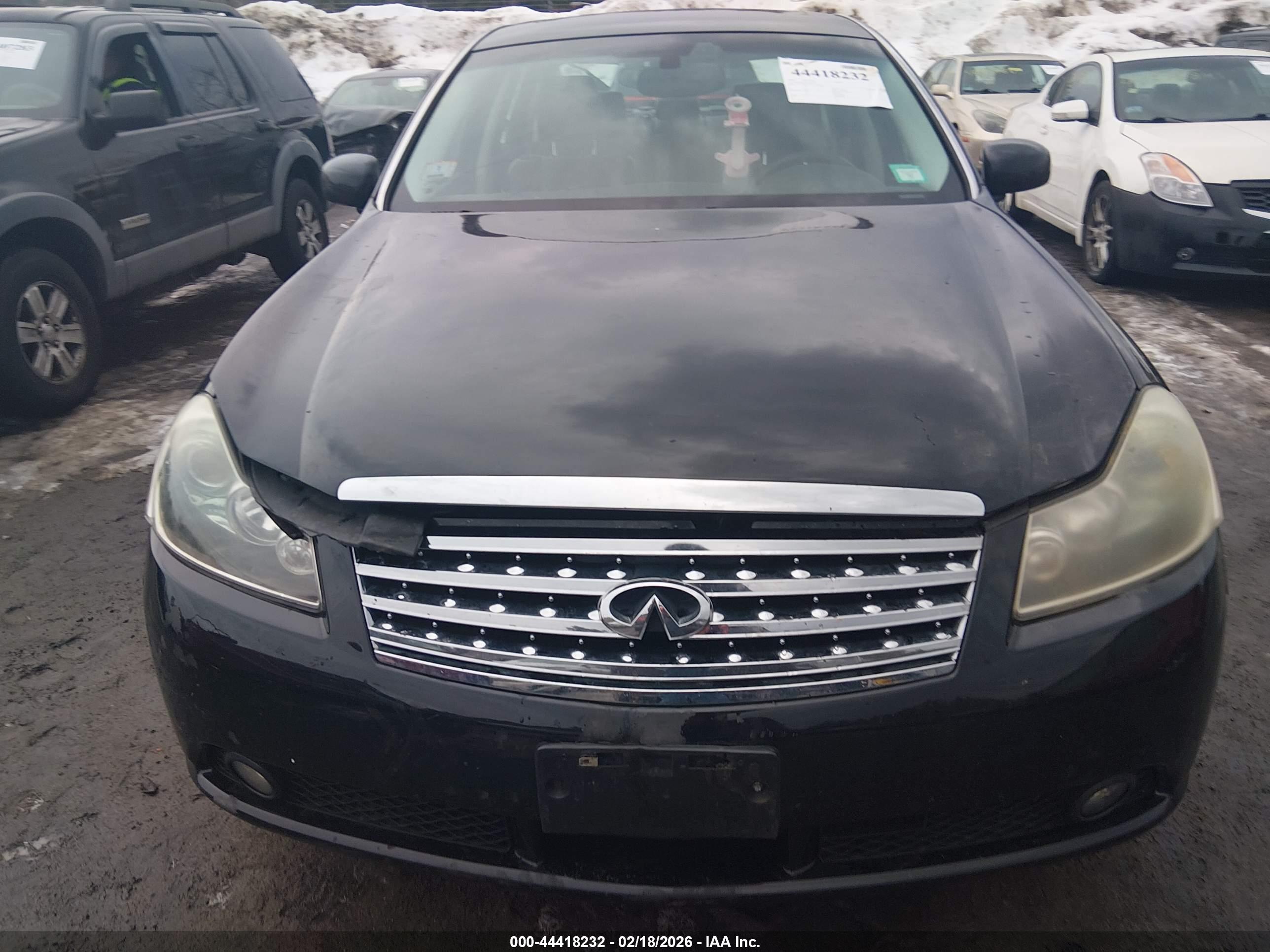 INFINITI M35X image 10