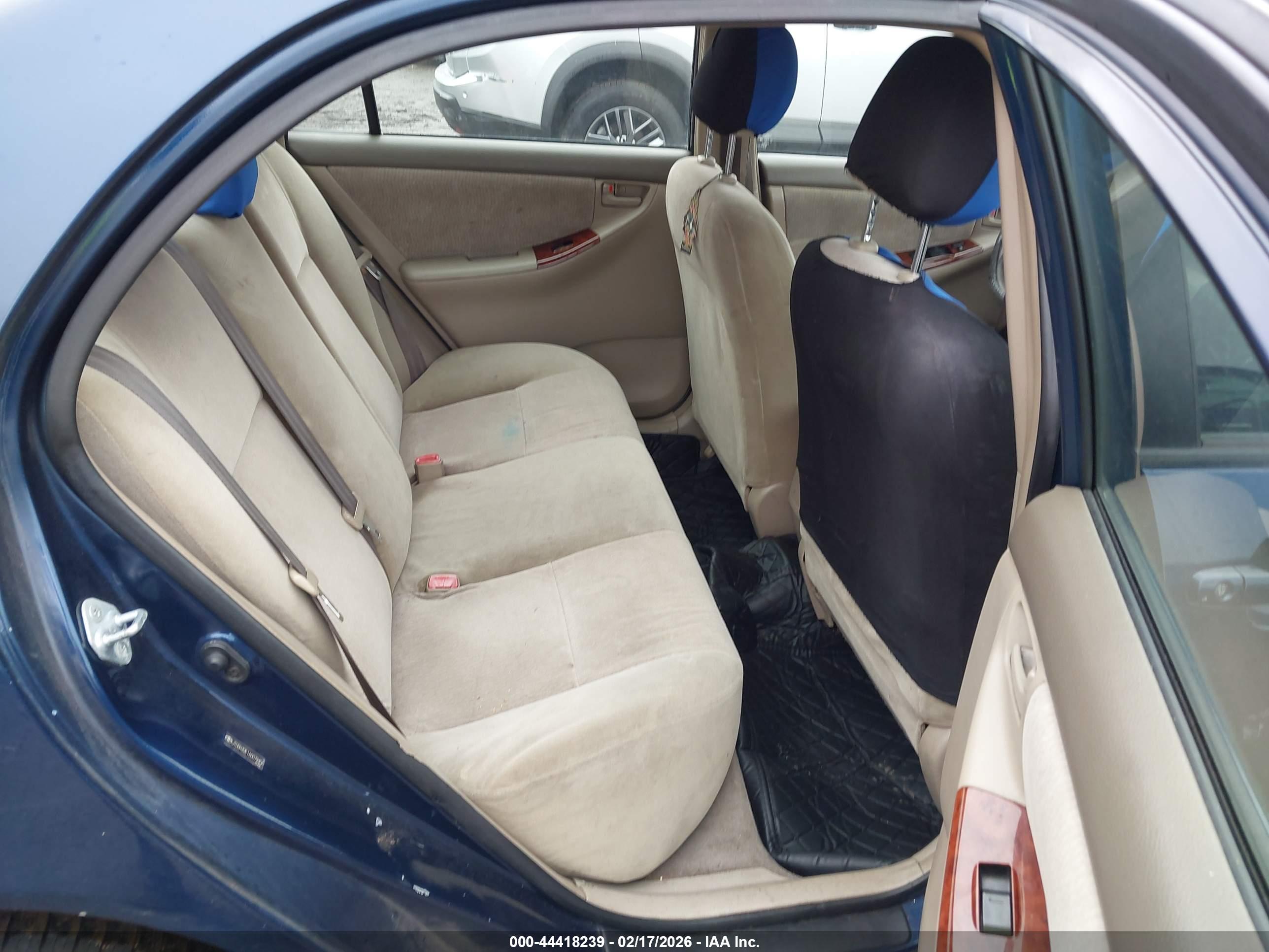 TOYOTA COROLLA image 8