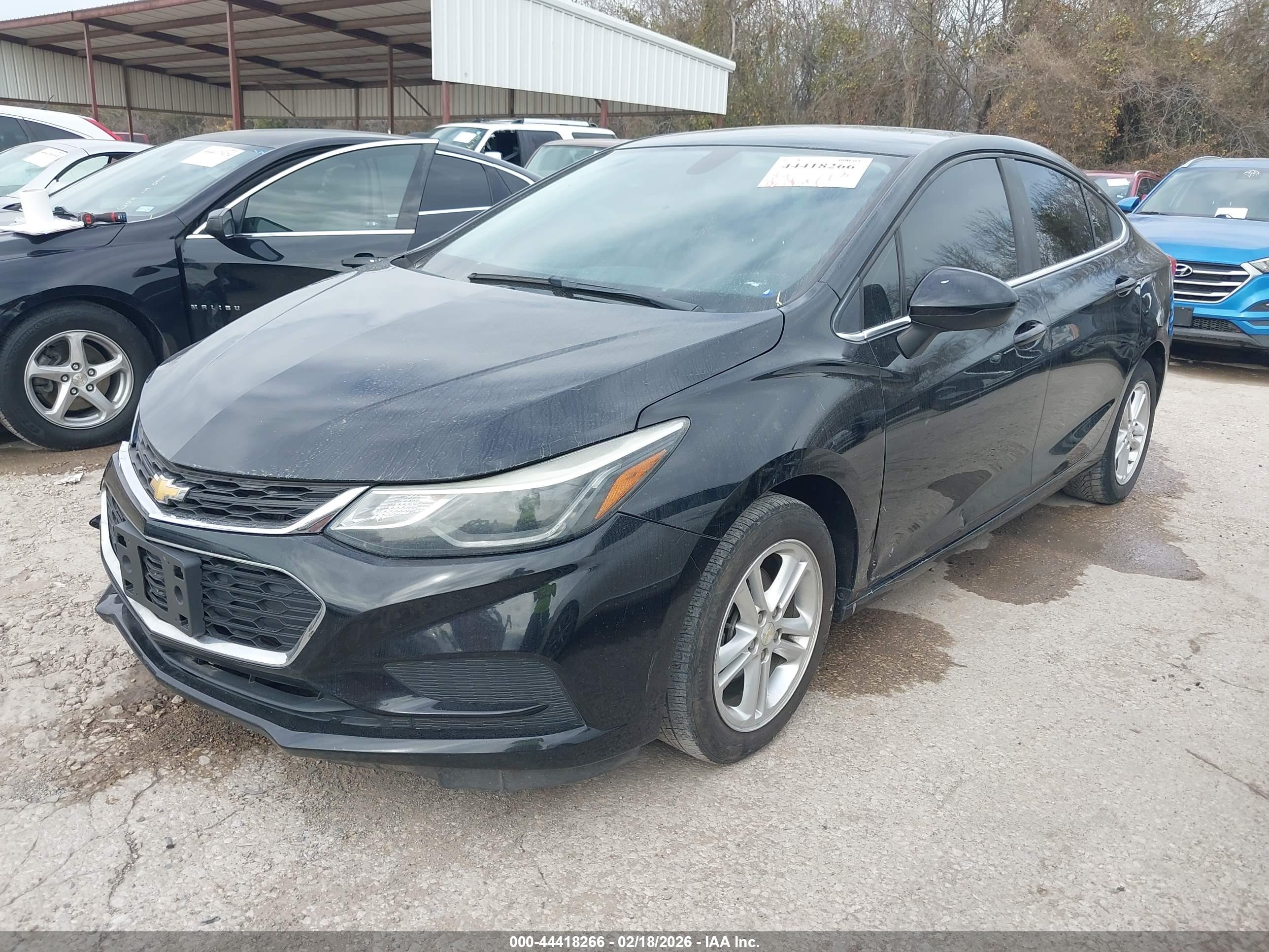 CHEVROLET CRUZE image 2