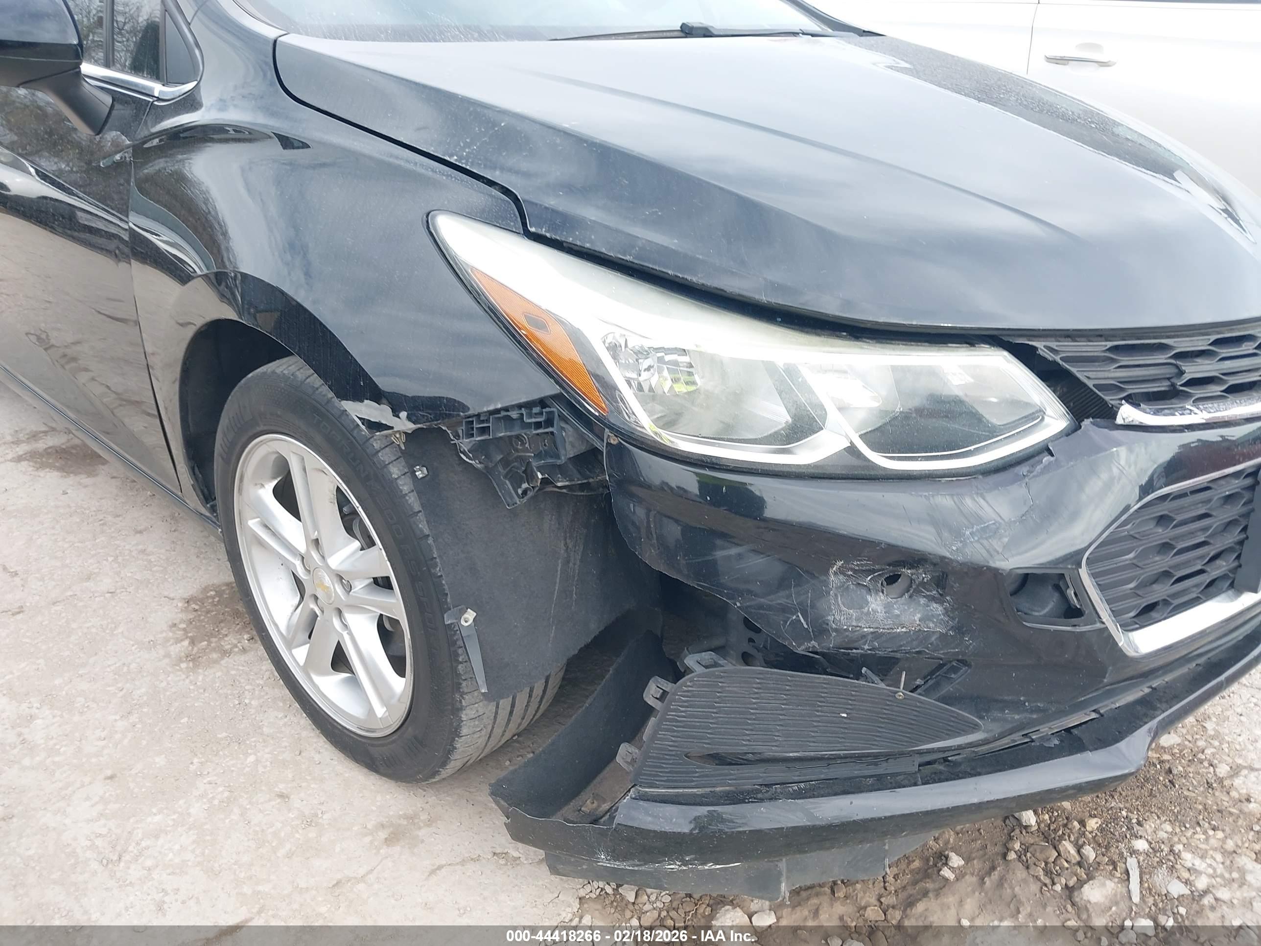CHEVROLET CRUZE image 6