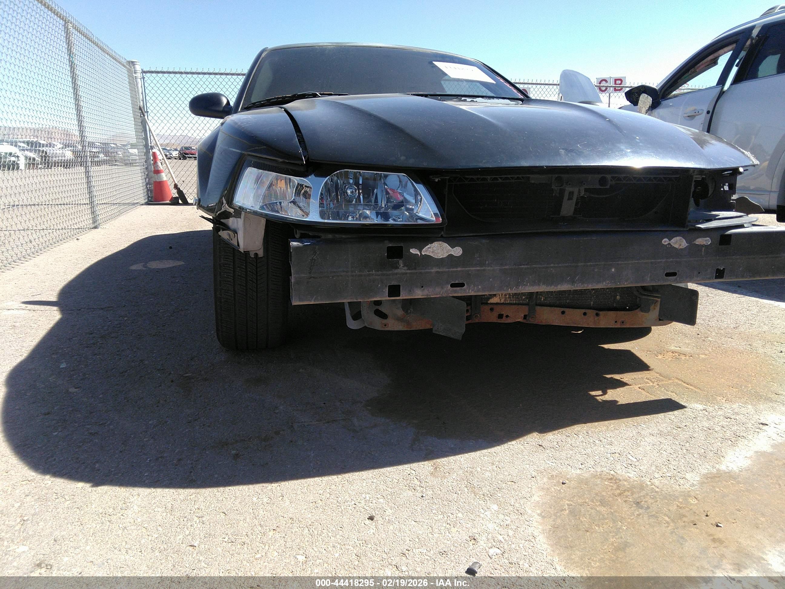 FORD MUSTANG image 6