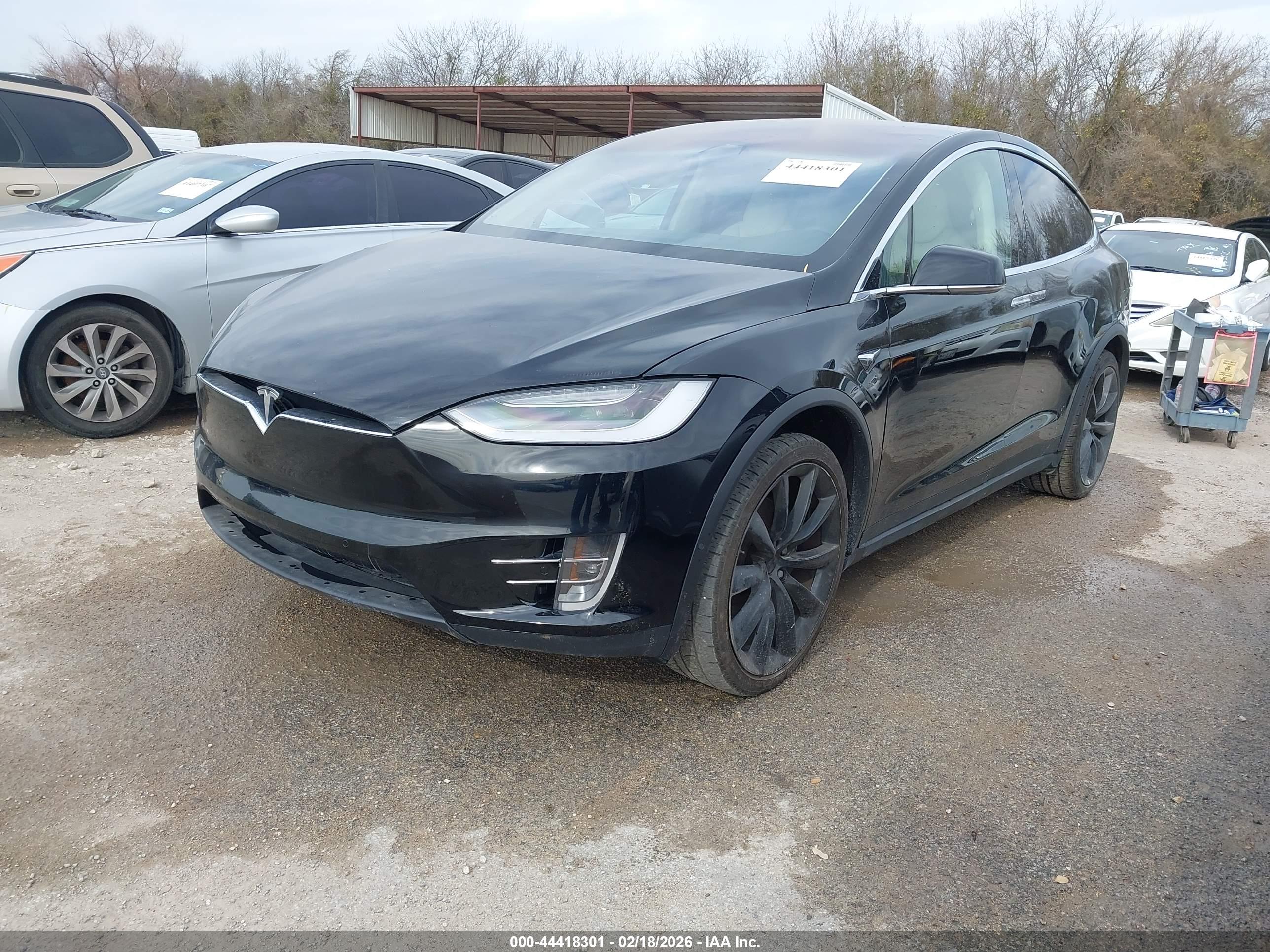 TESLA MODEL image 2