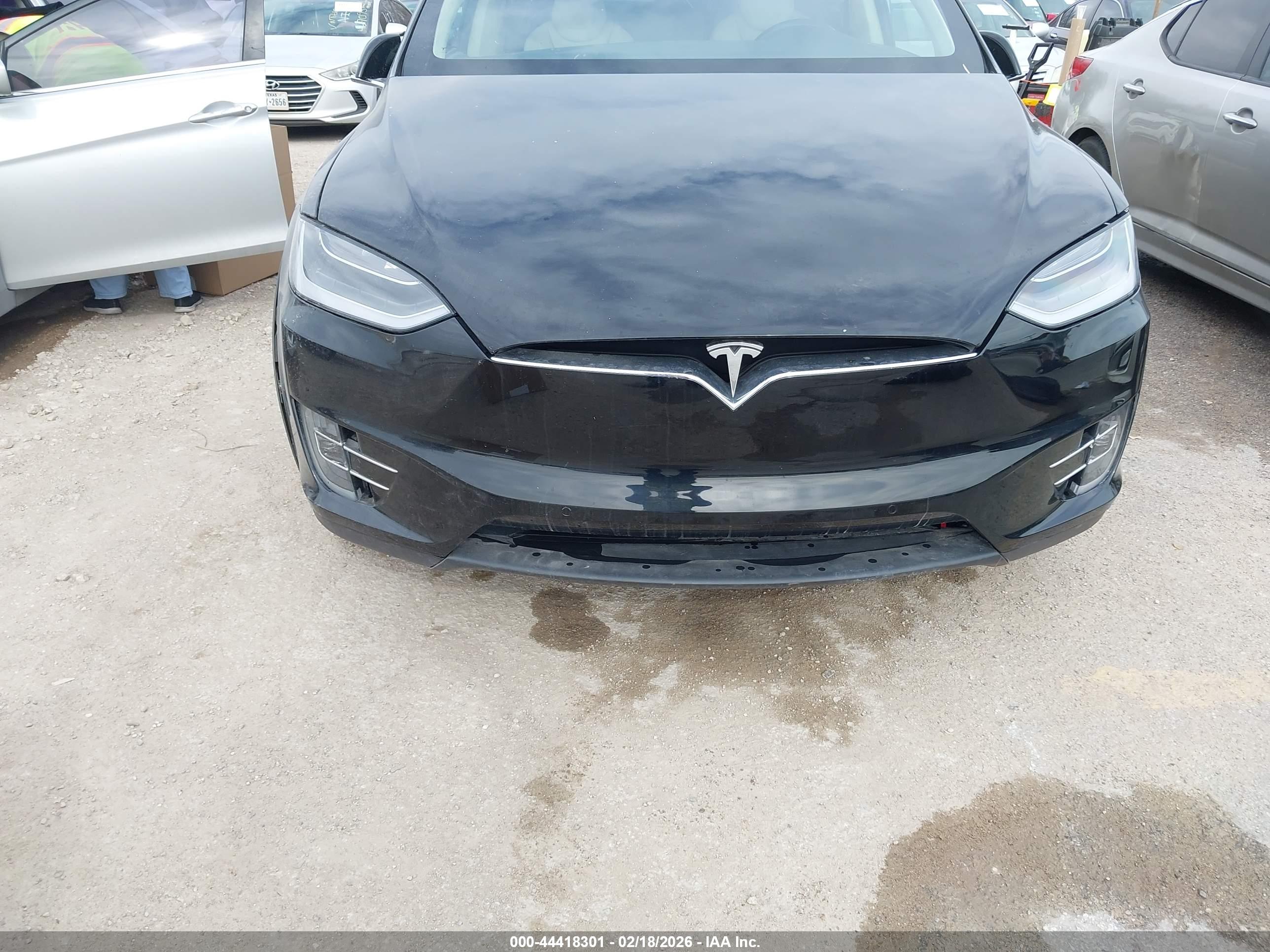 TESLA MODEL image 6