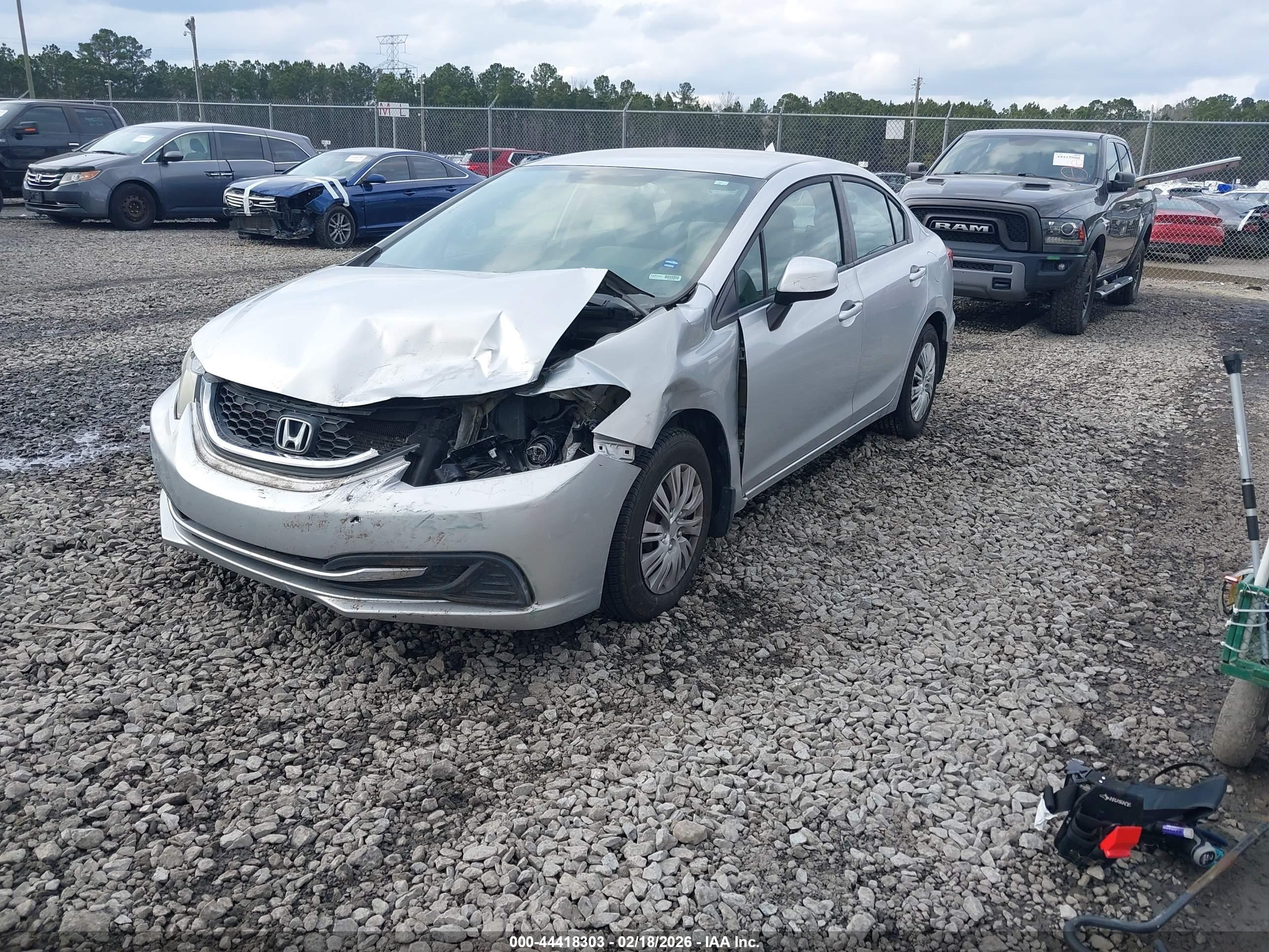 HONDA CIVIC image 2