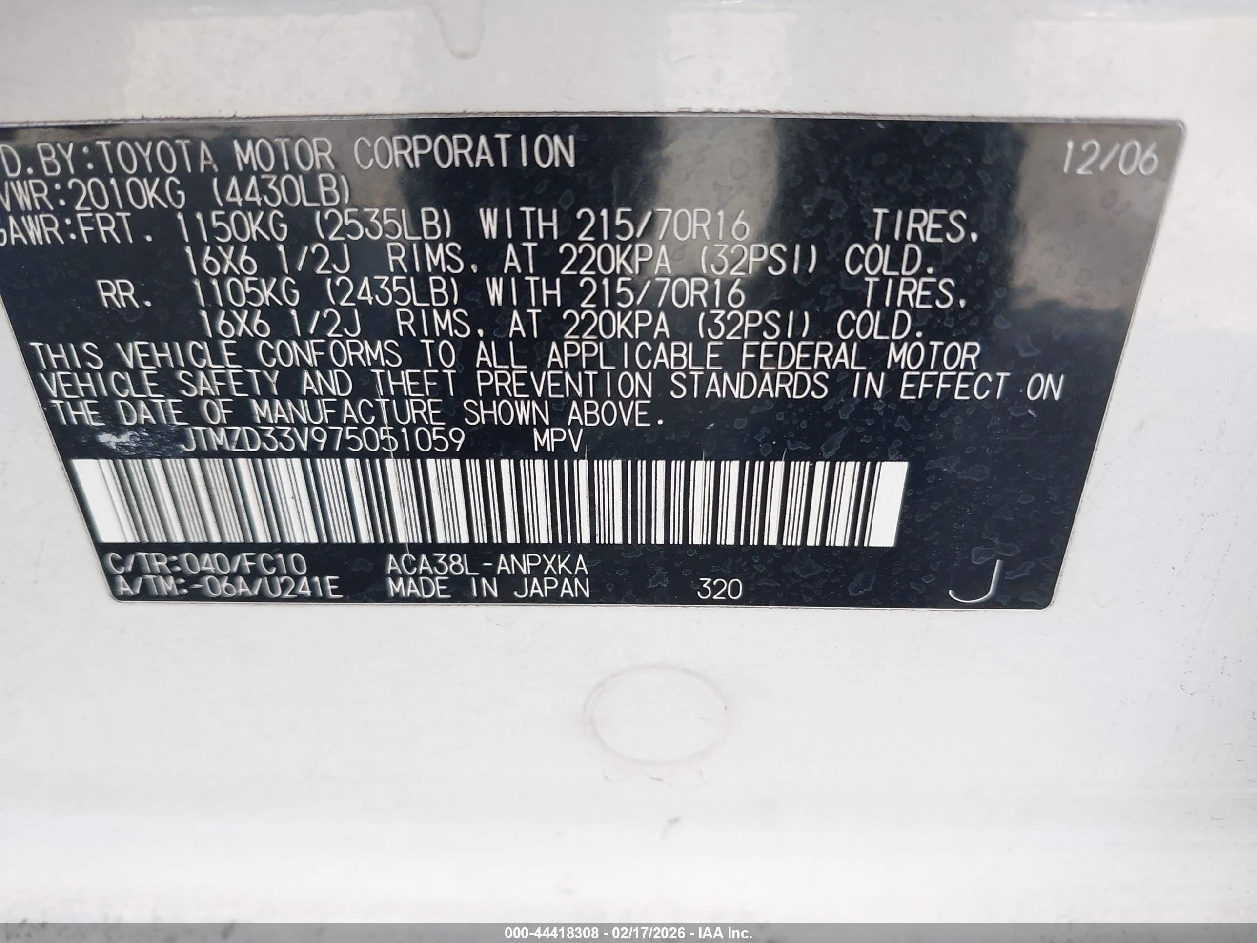TOYOTA RAV4 image 9