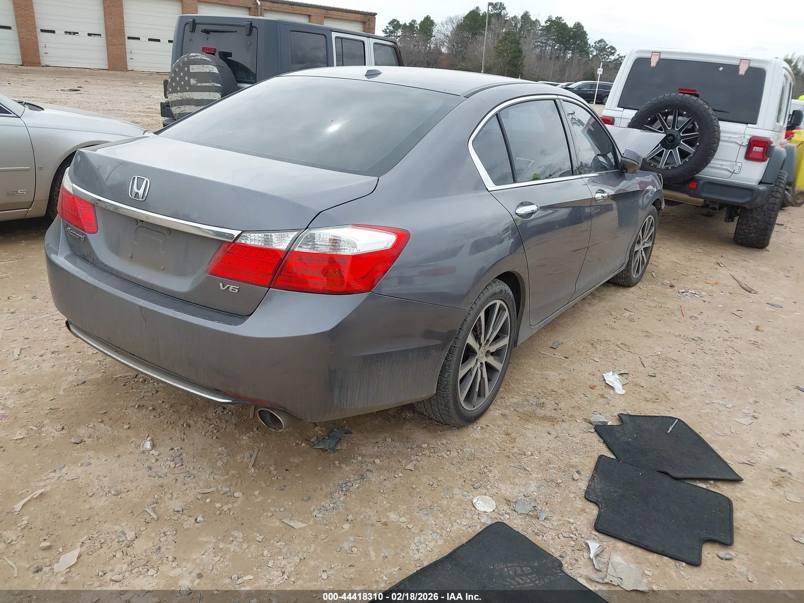 HONDA ACCORD image 4