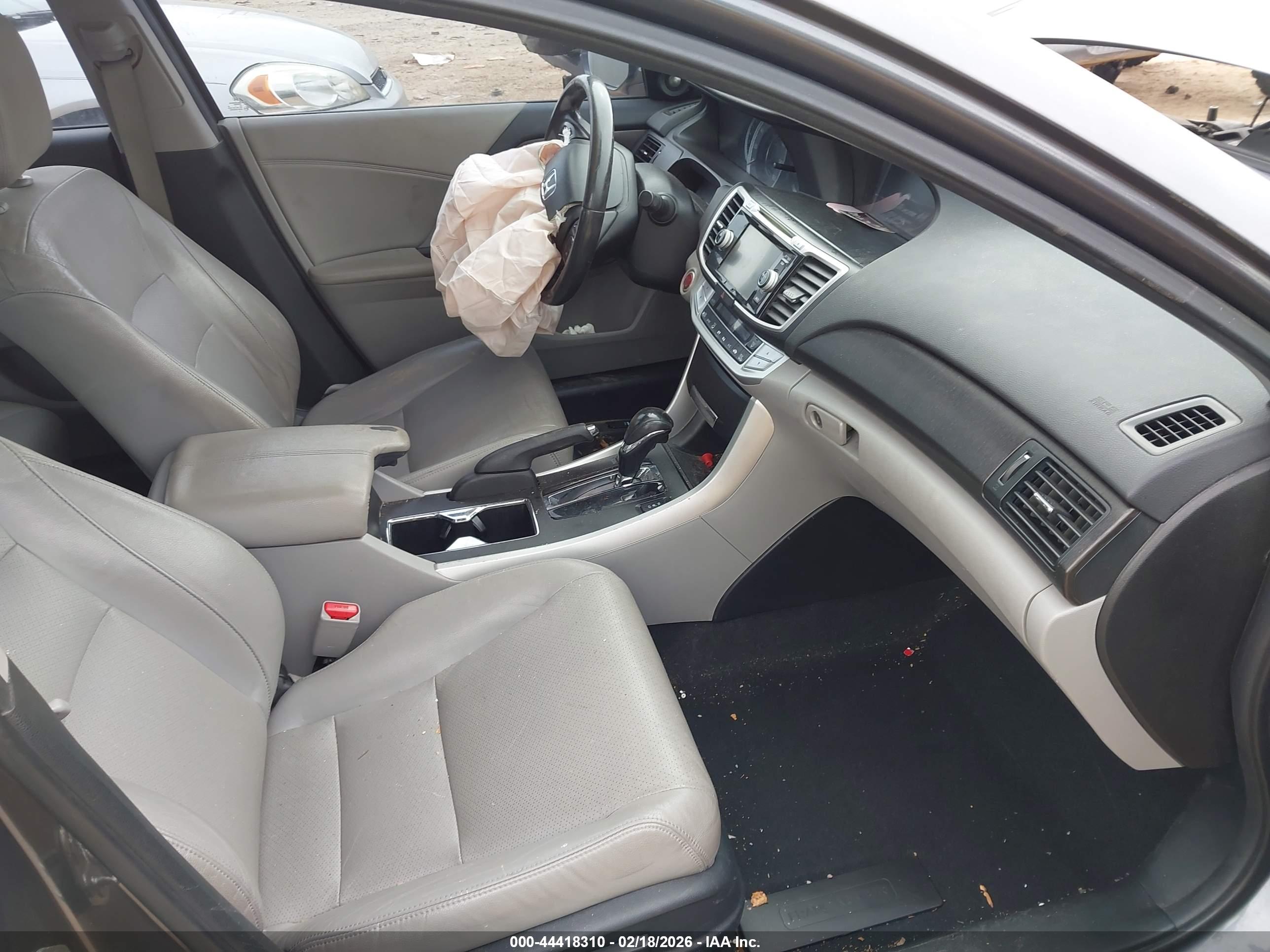 HONDA ACCORD image 5