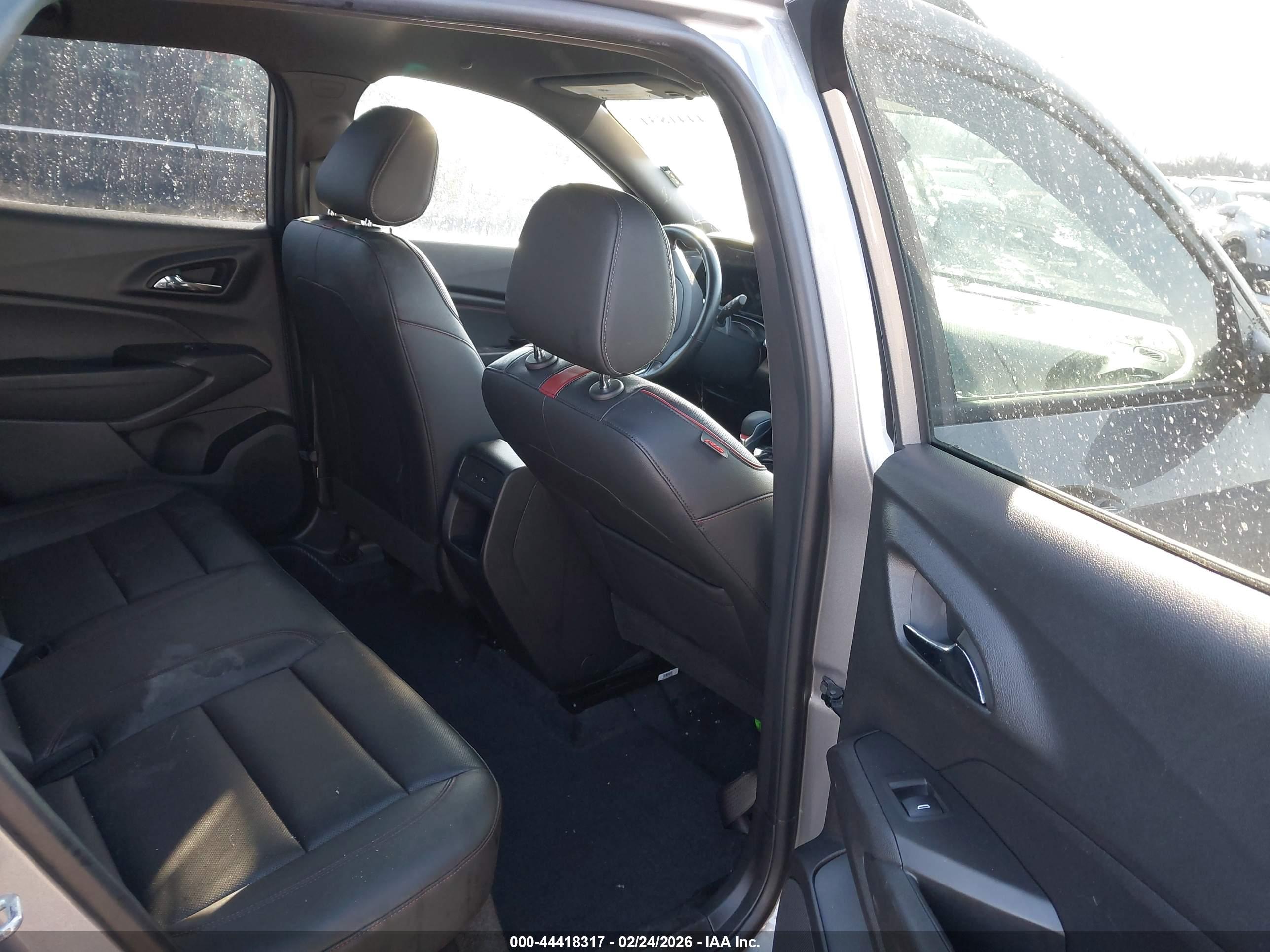 CHEVROLET TRAX image 8