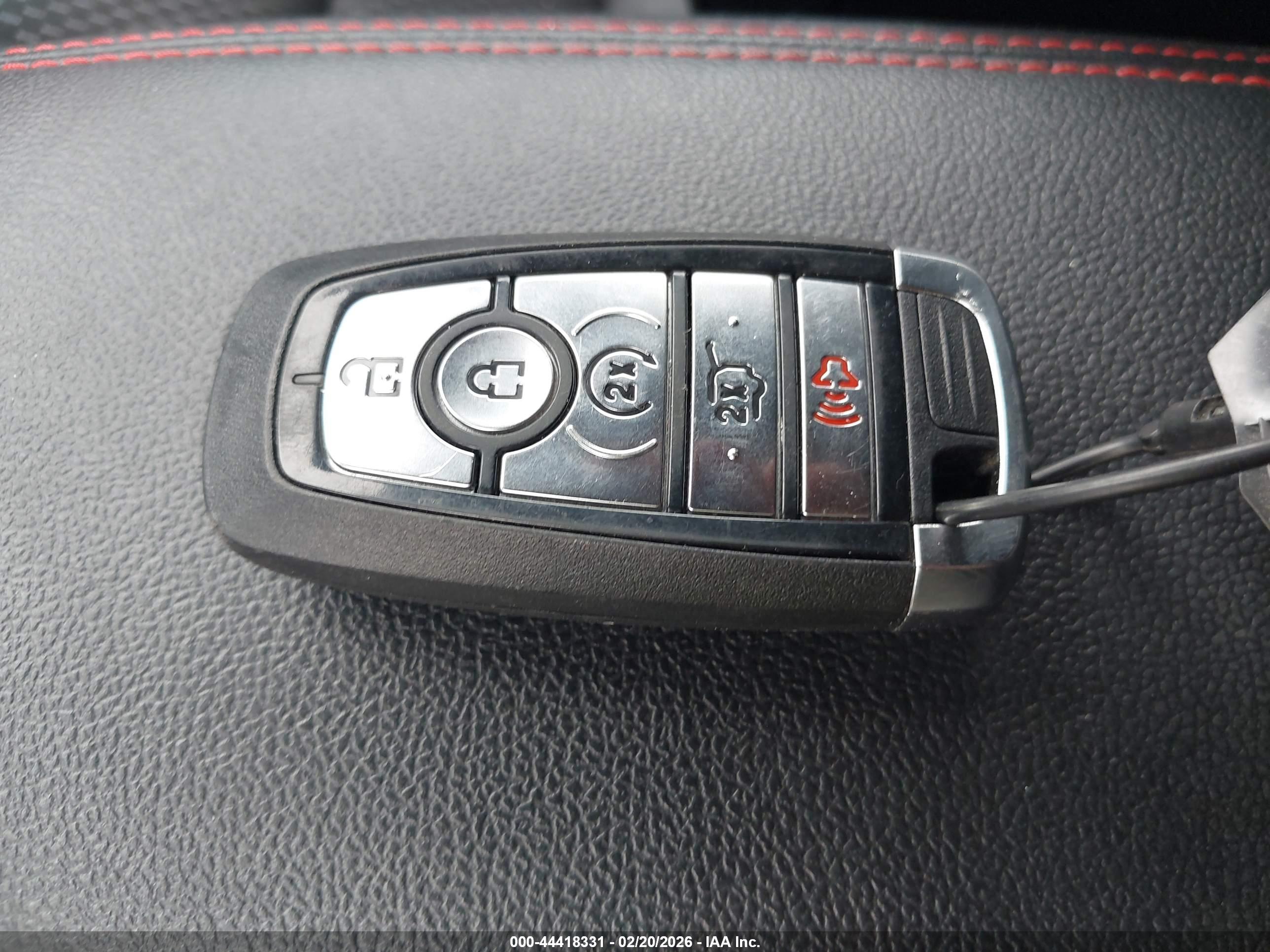 FORD ESCAPE image 11