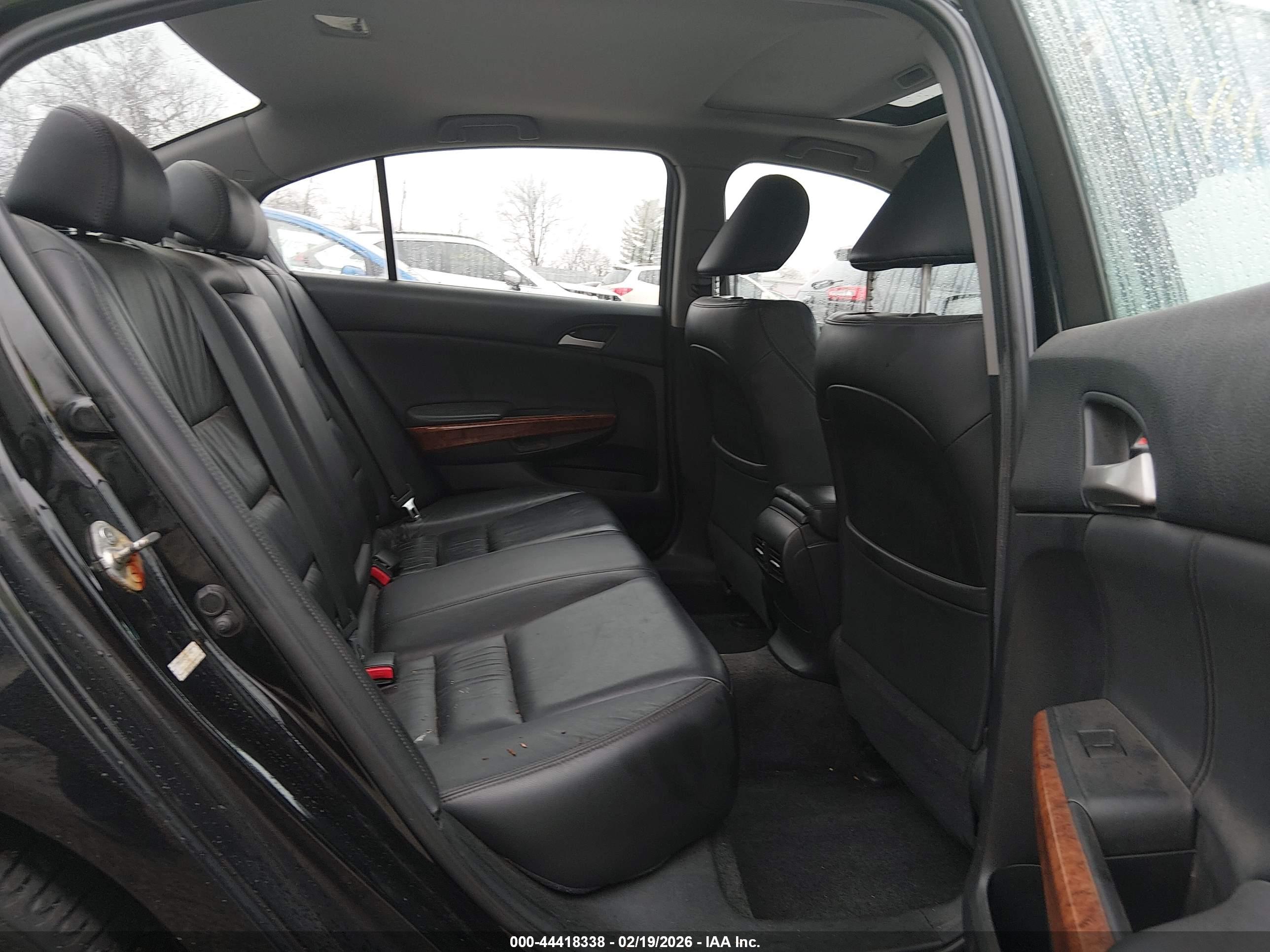 HONDA ACCORD image 8