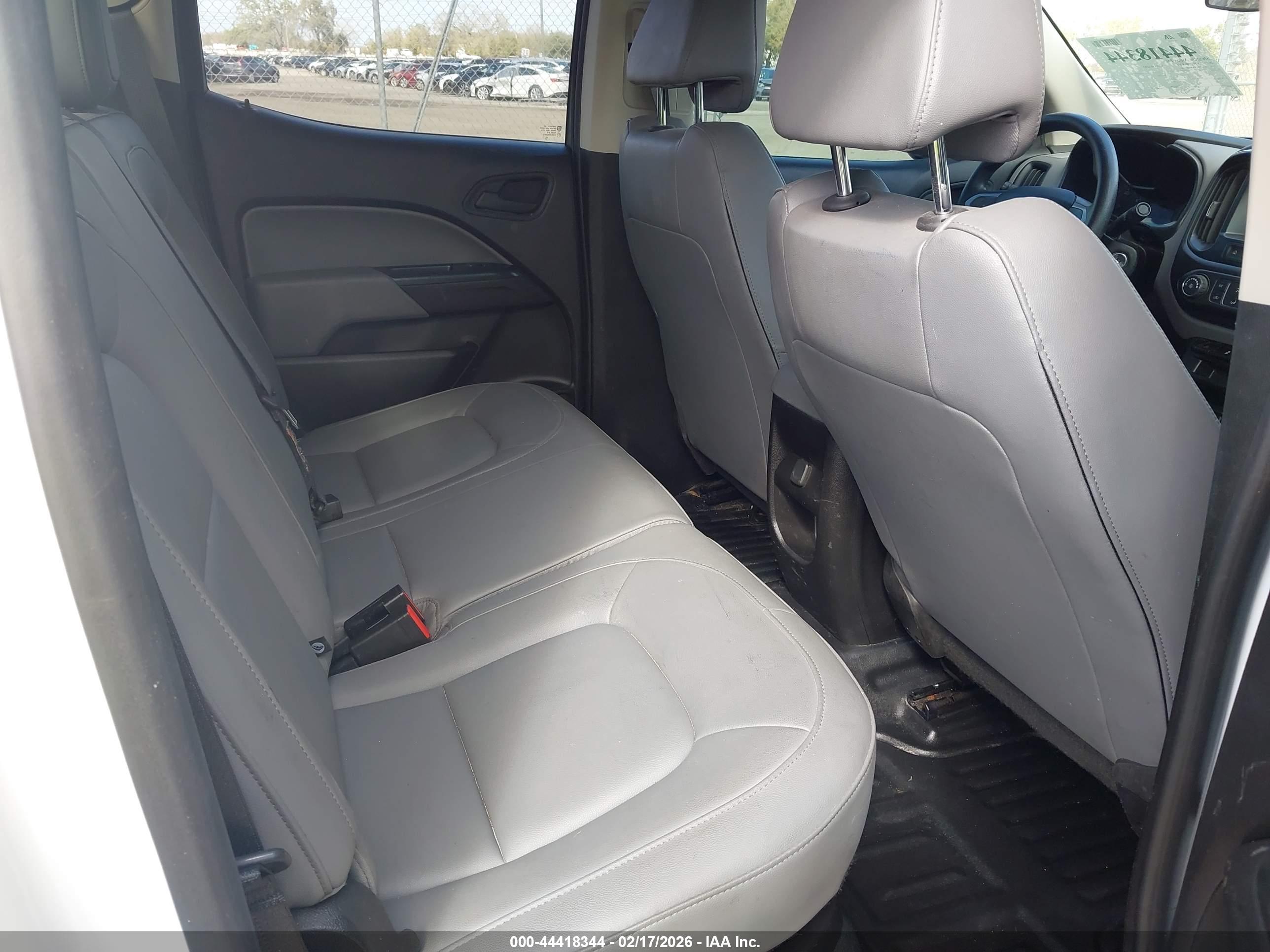 CHEVROLET COLORADO image 8