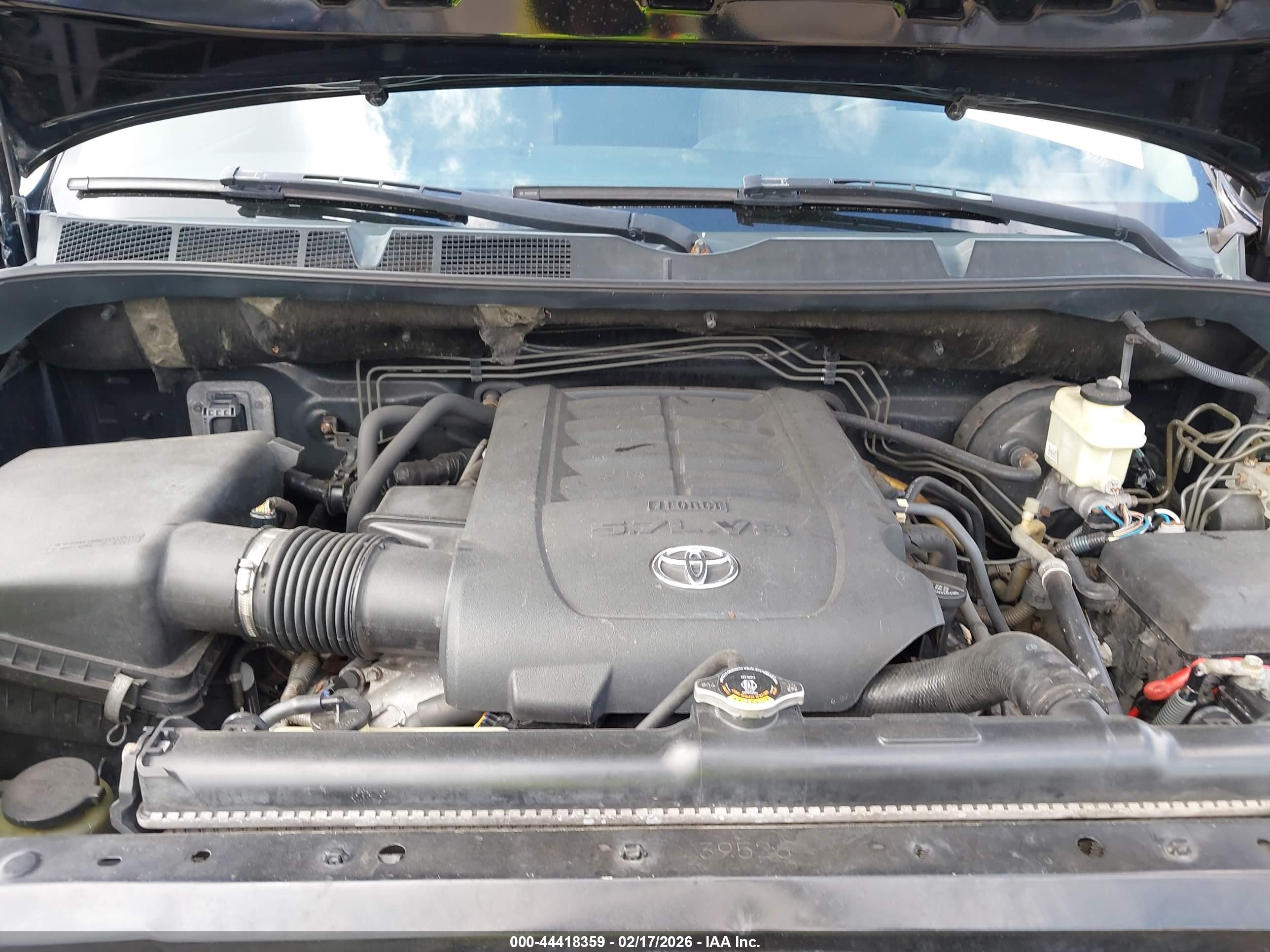TOYOTA TUNDRA image 10