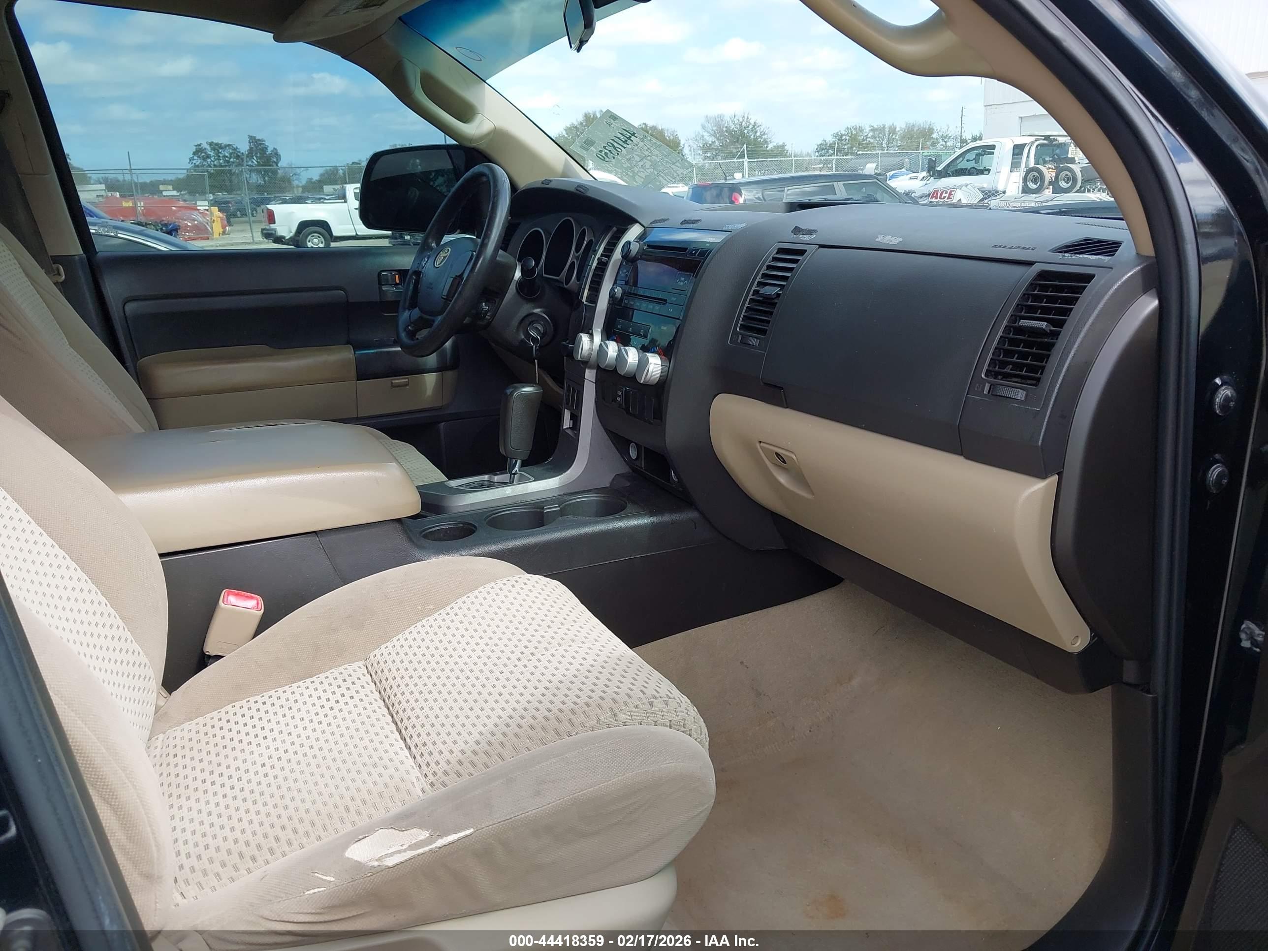 TOYOTA TUNDRA image 5