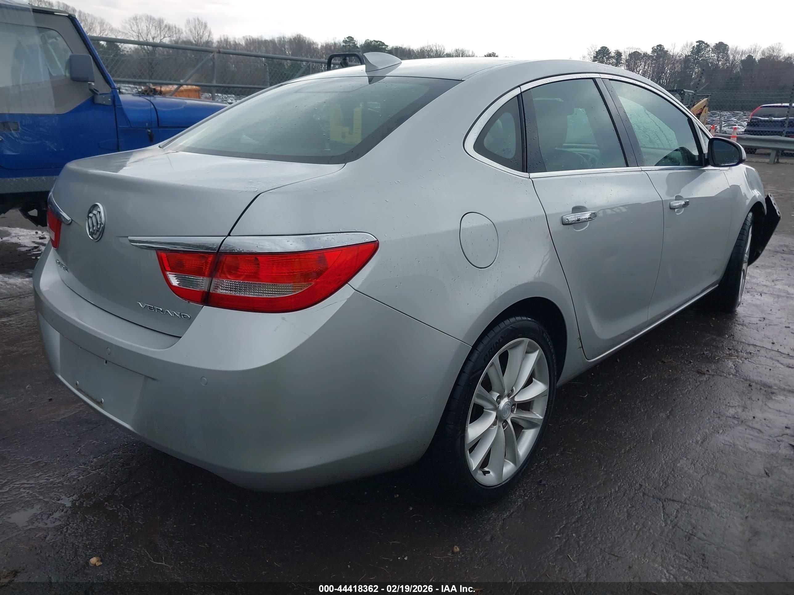 BUICK VERANO image 4