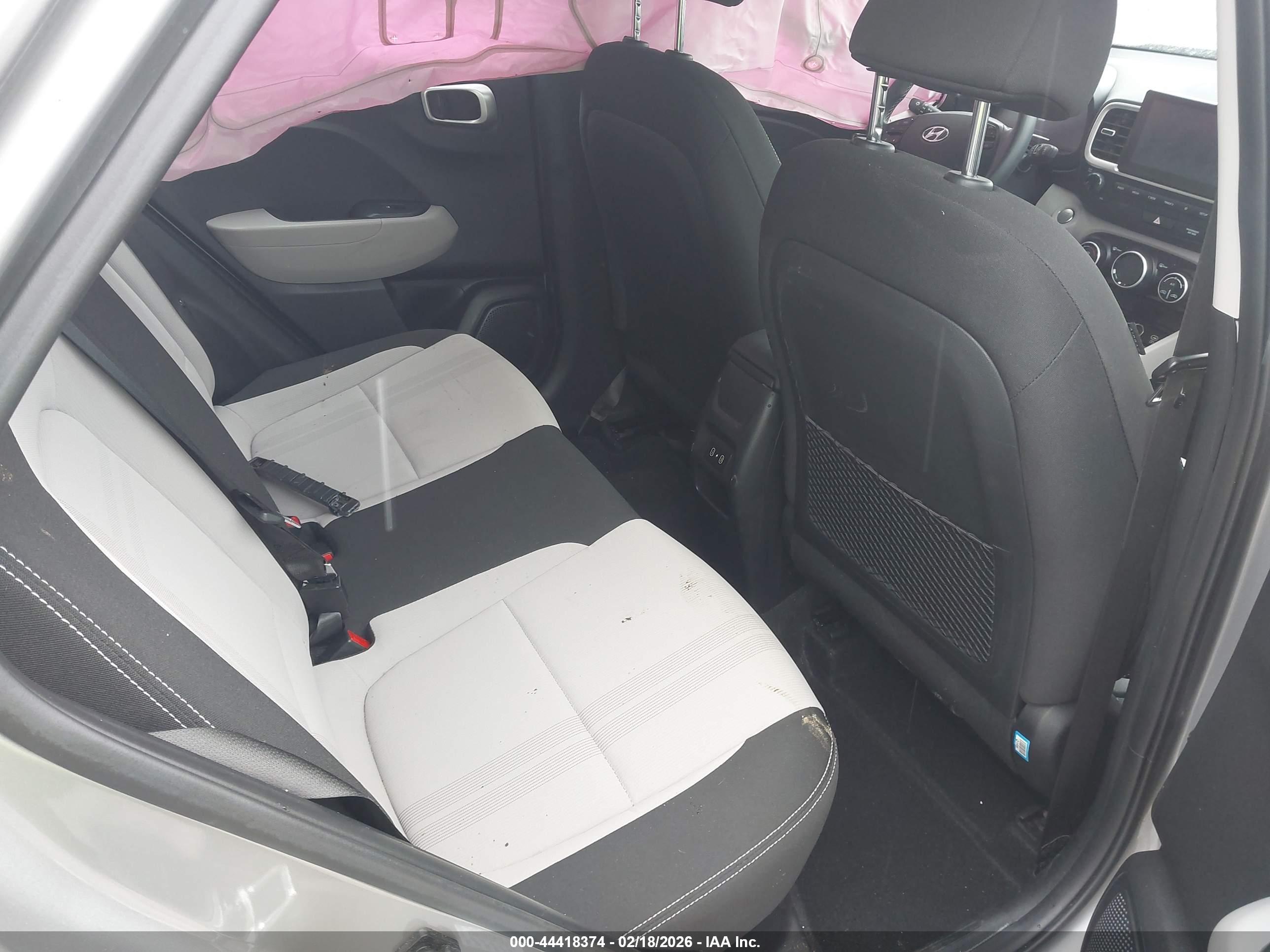 HYUNDAI VENUE image 8