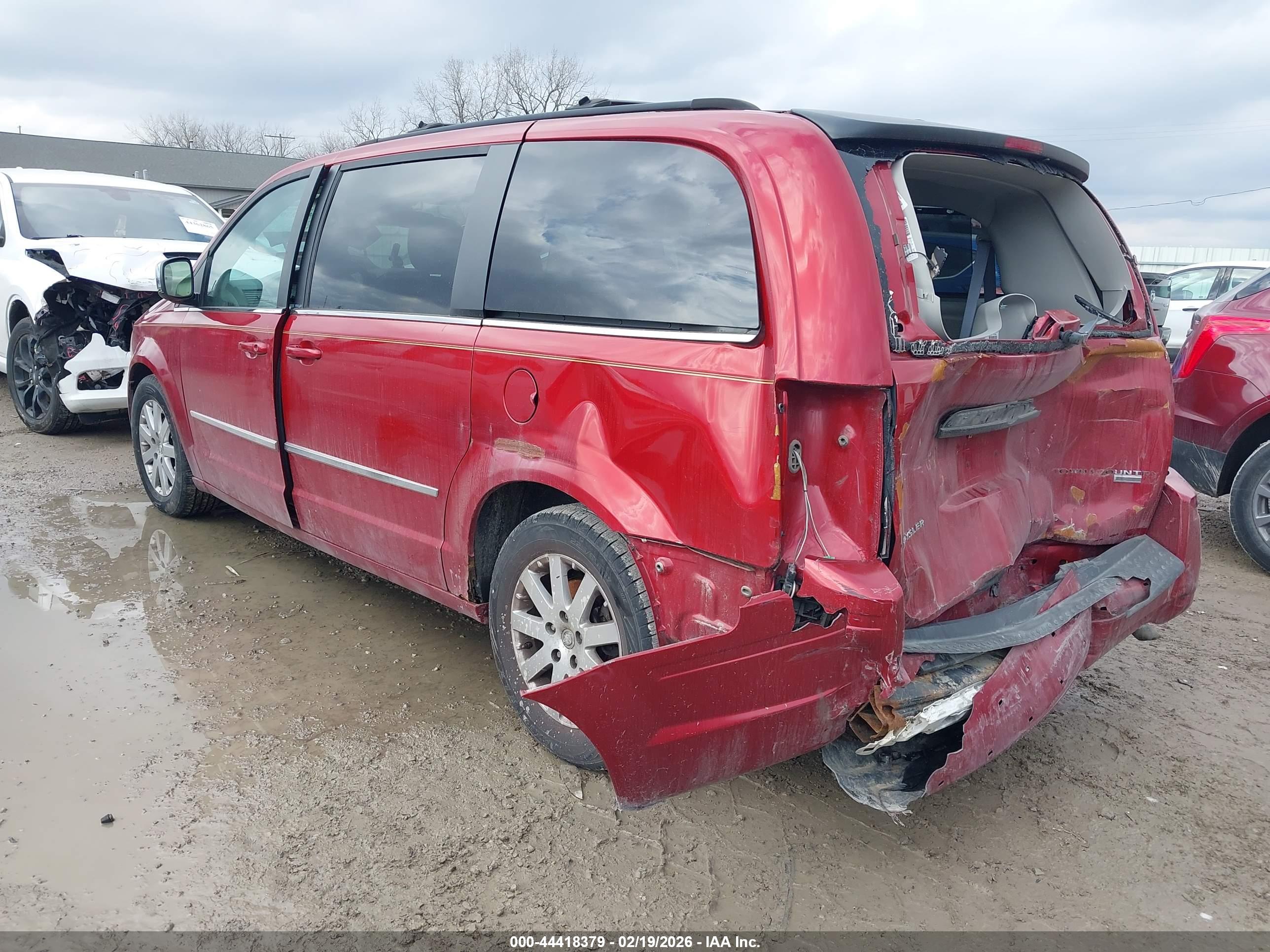 CHRYSLER TOWN image 3