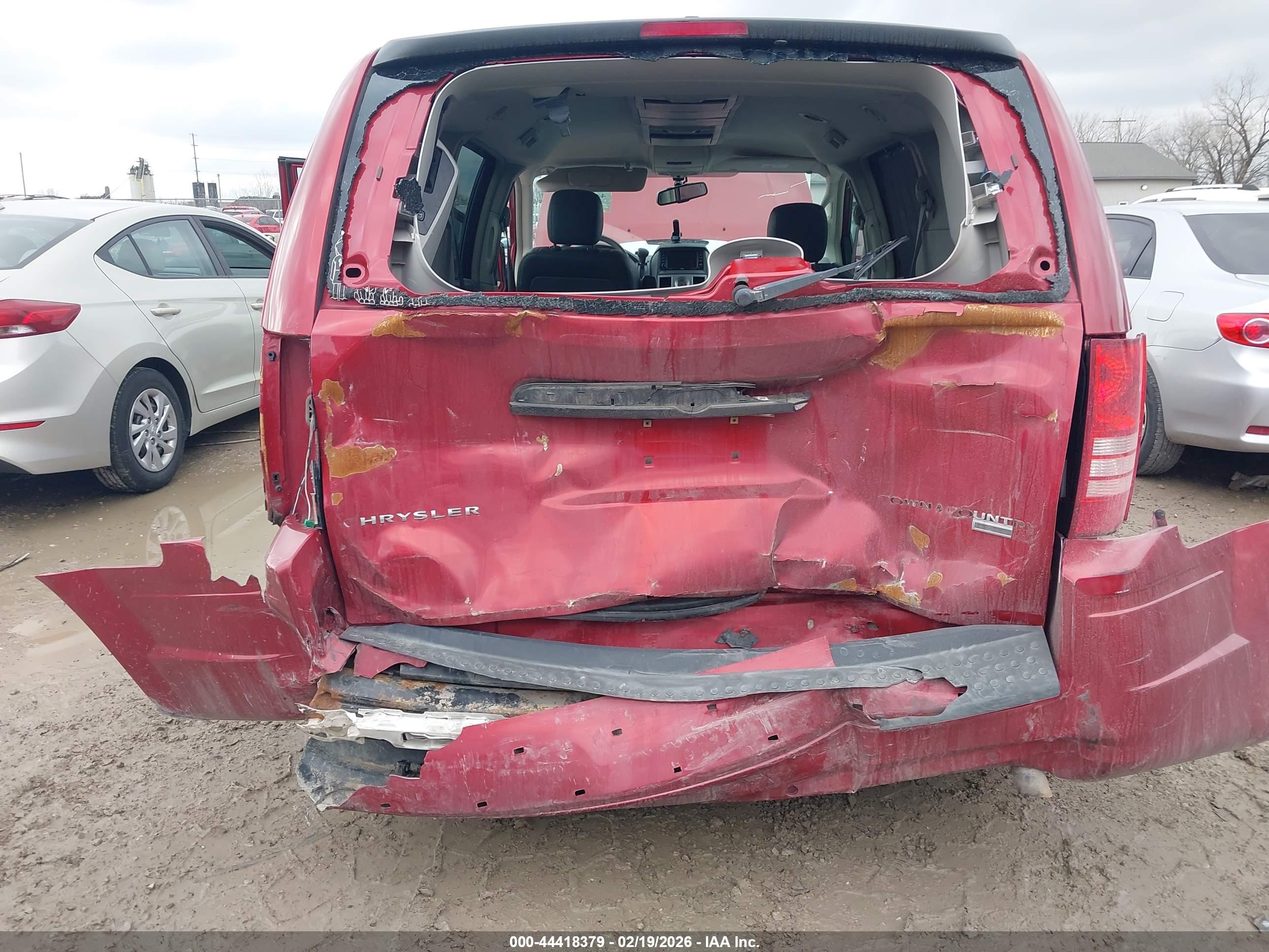 CHRYSLER TOWN image 6