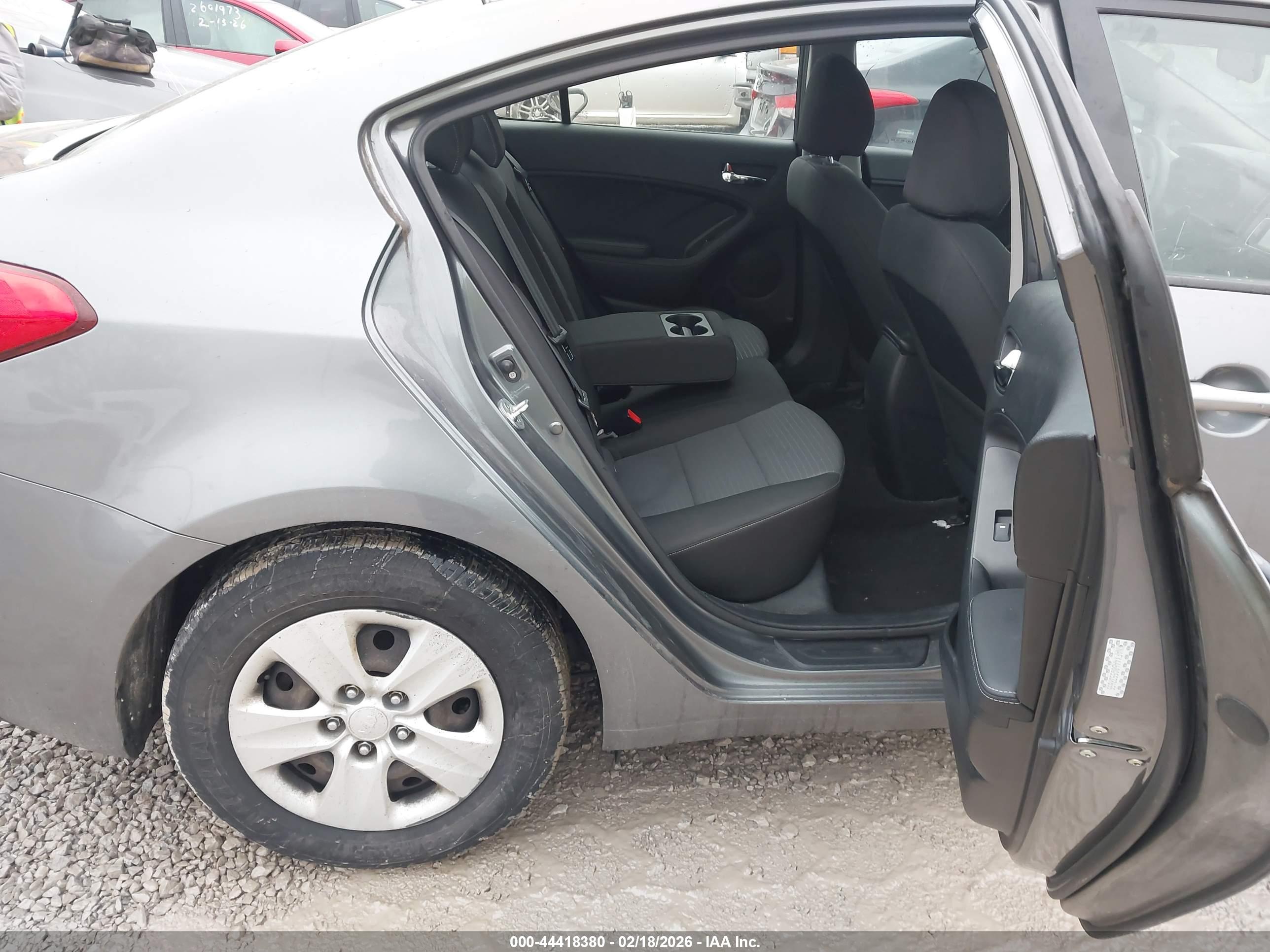 KIA FORTE image 8