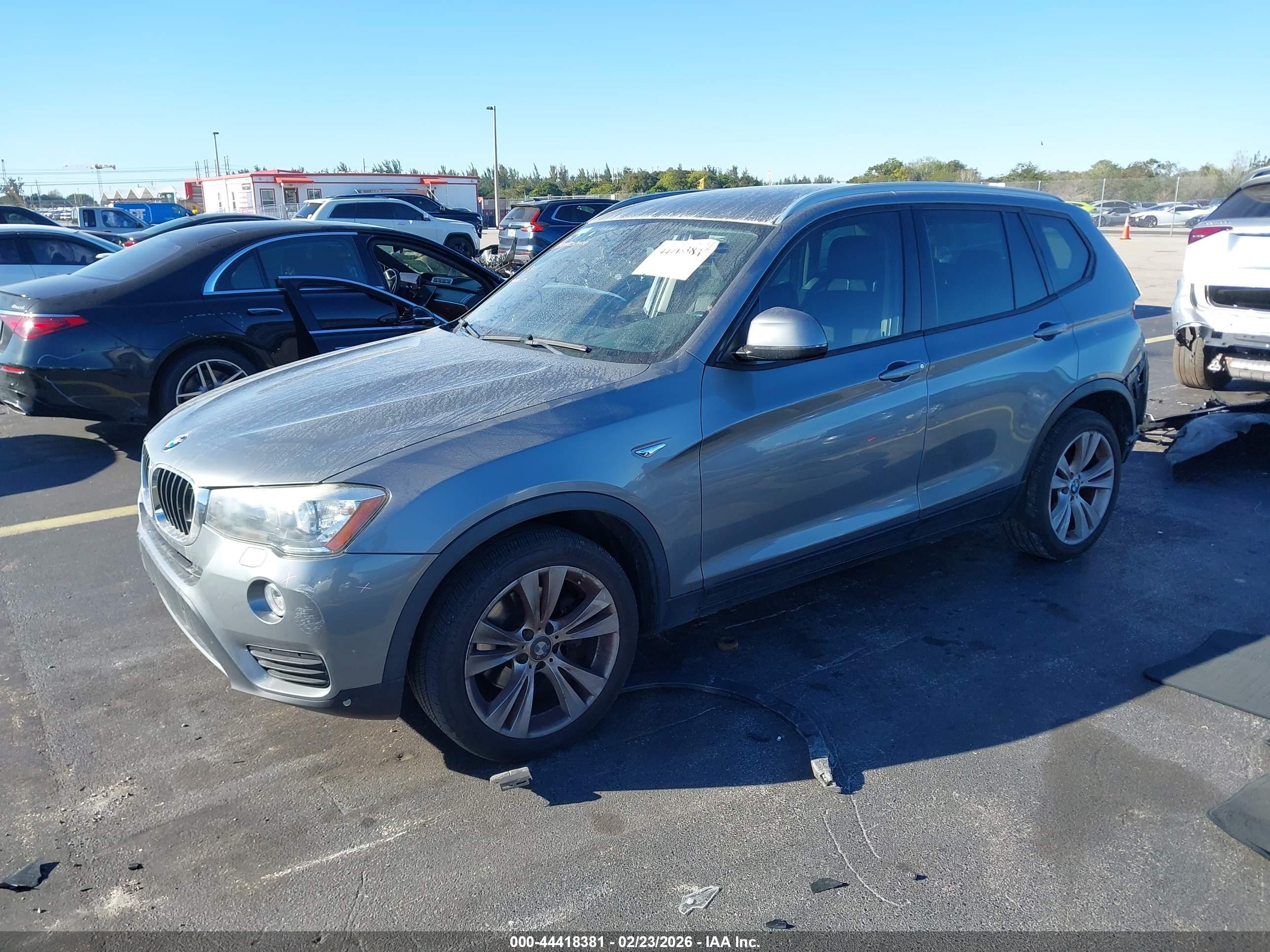 BMW X3 image 2