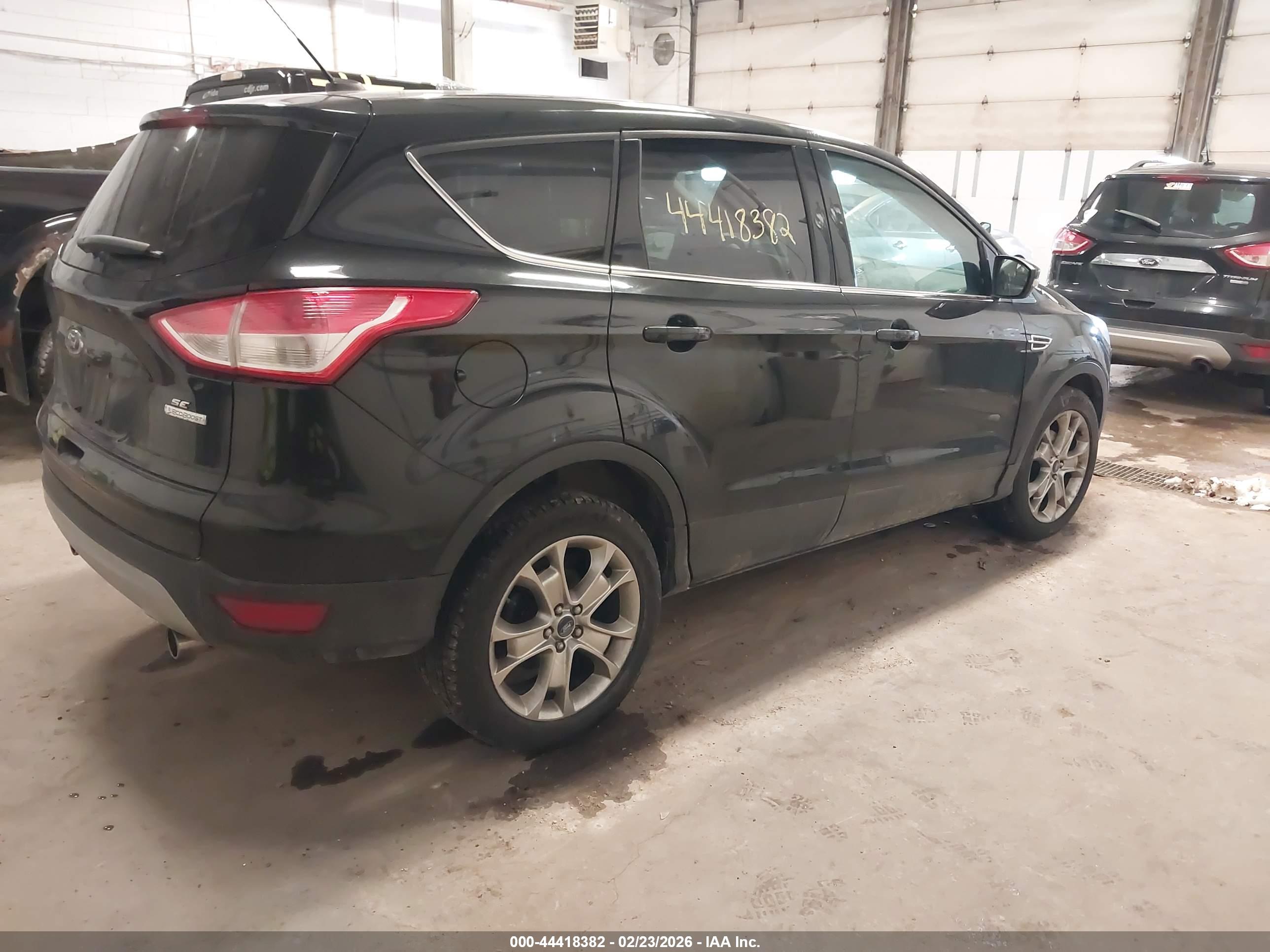 FORD ESCAPE image 4