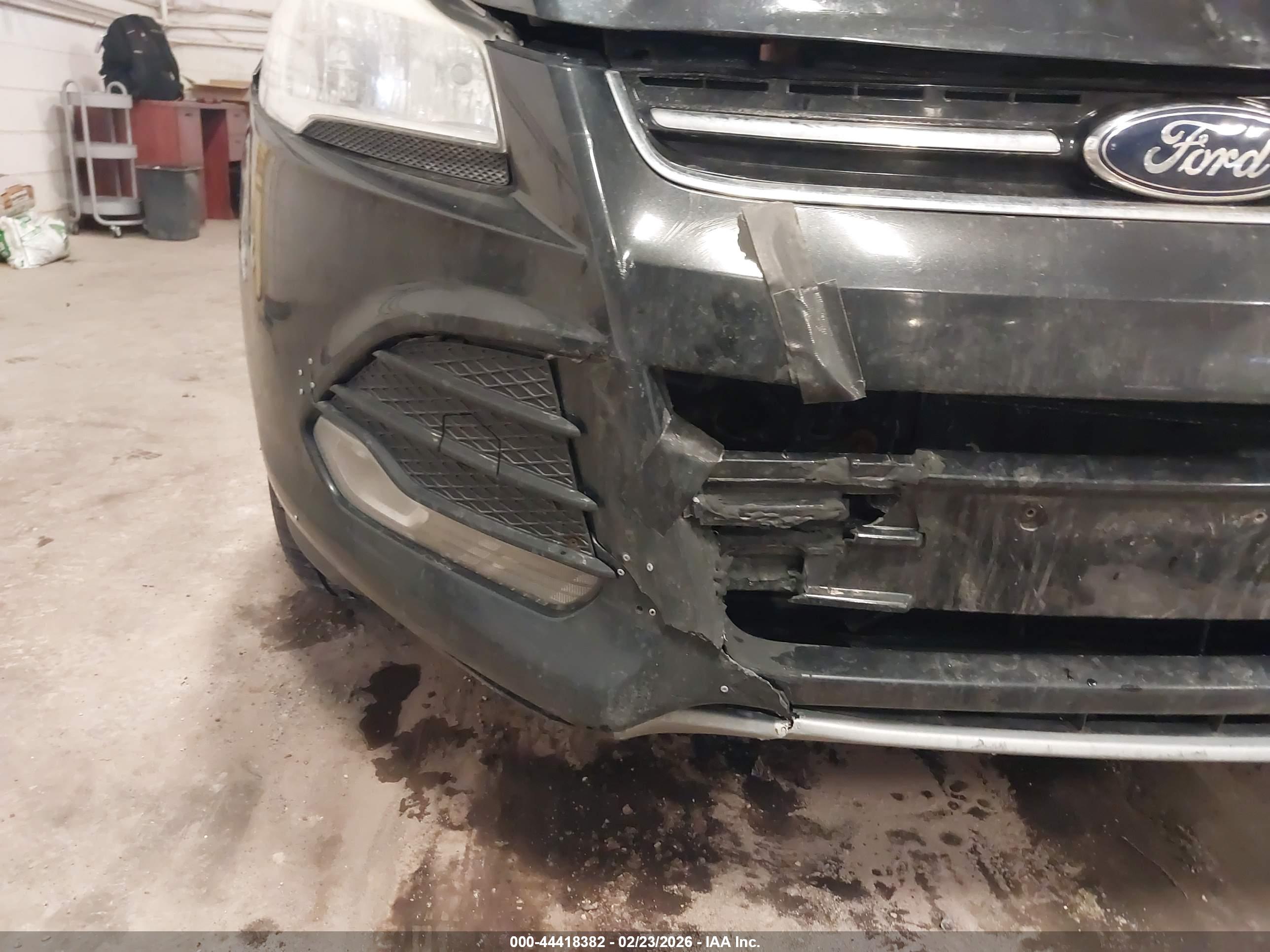 FORD ESCAPE image 6