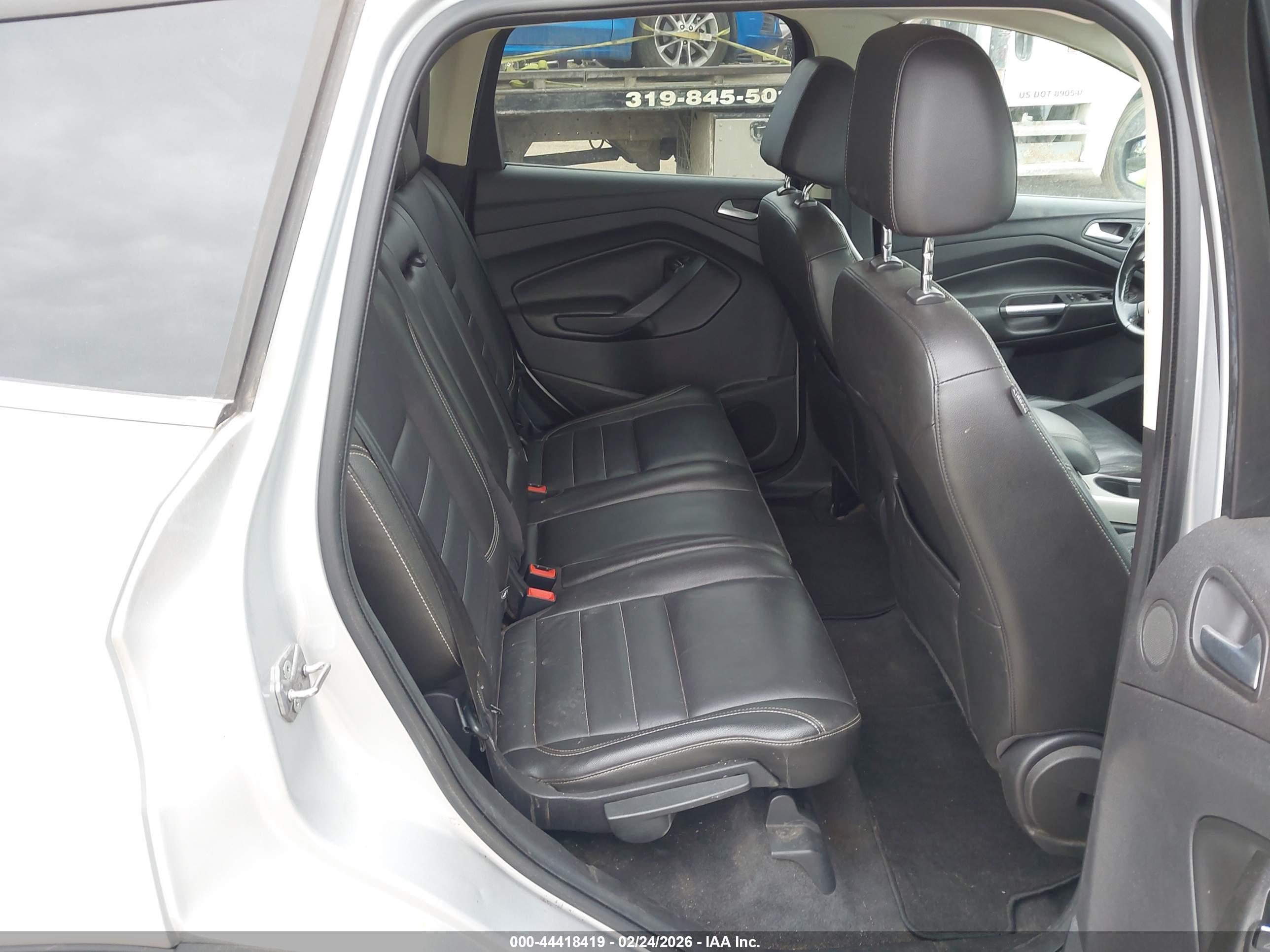 FORD ESCAPE image 8