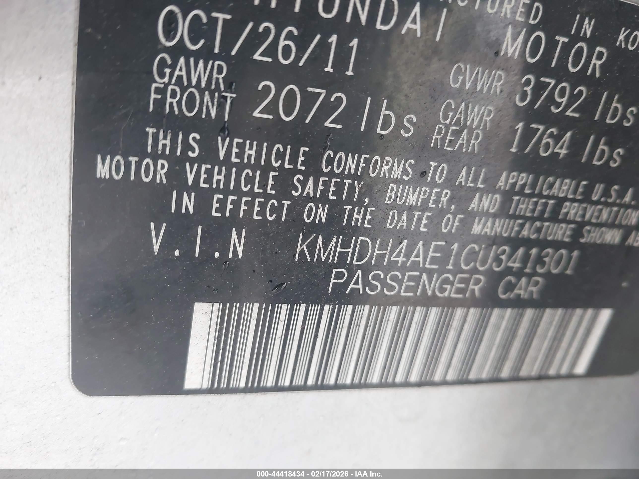 HYUNDAI ELANTRA image 9