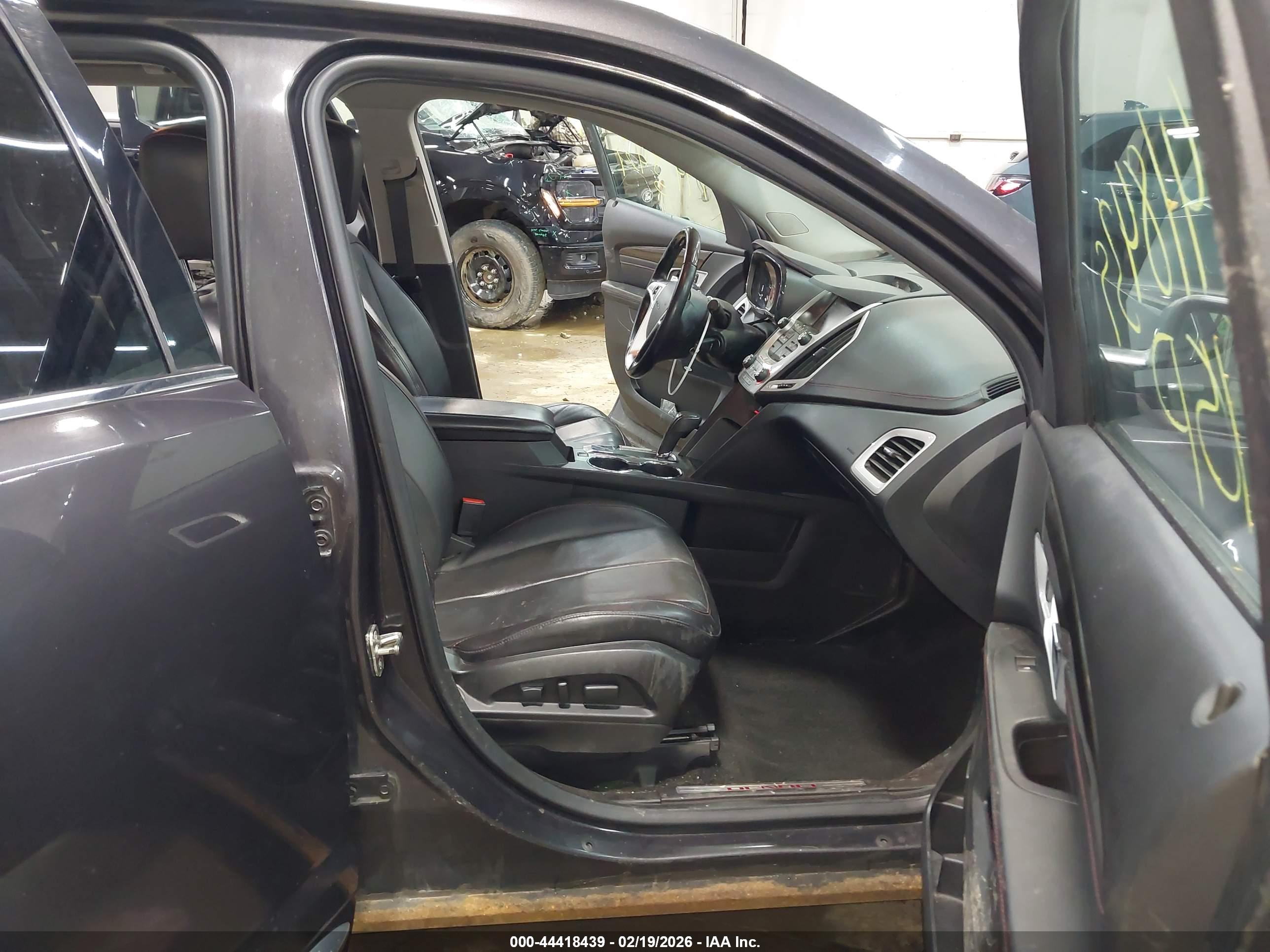 GMC TERRAIN image 5