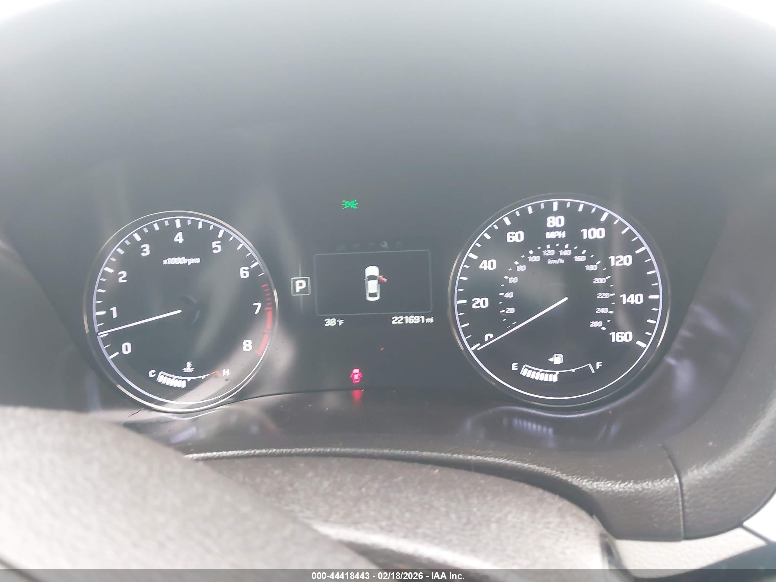 HYUNDAI GENESIS image 7
