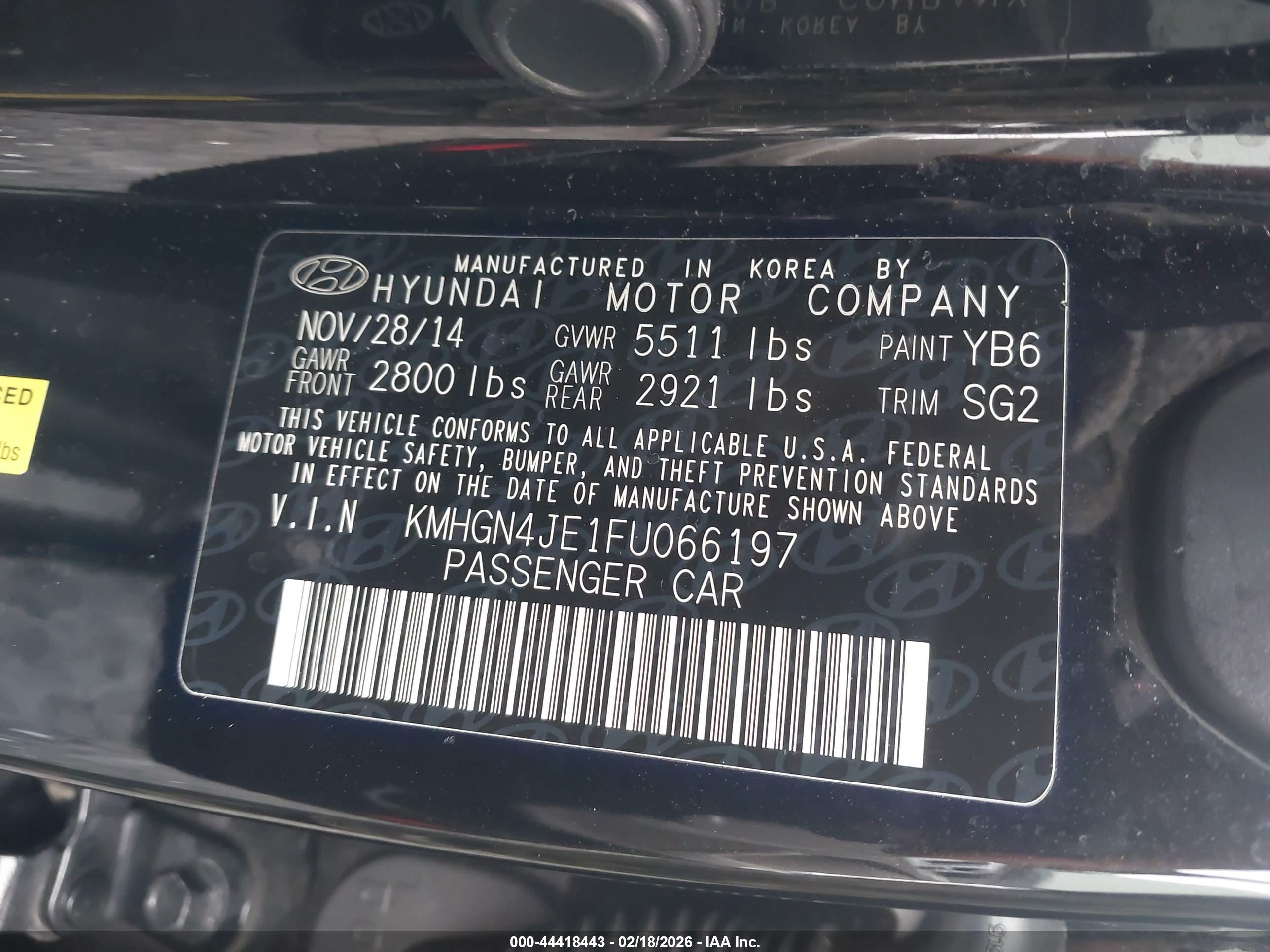 HYUNDAI GENESIS image 9