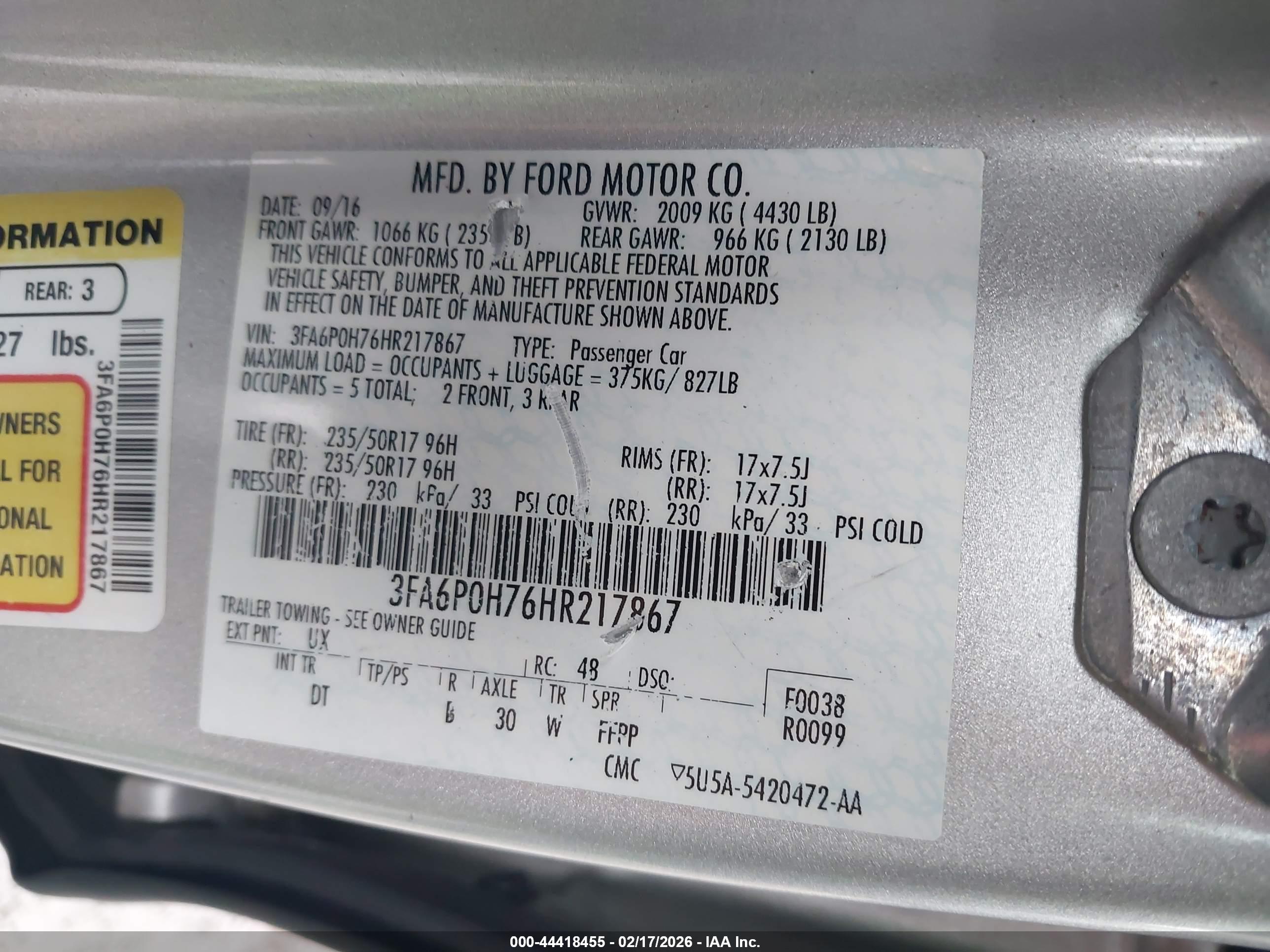 FORD FUSION image 9
