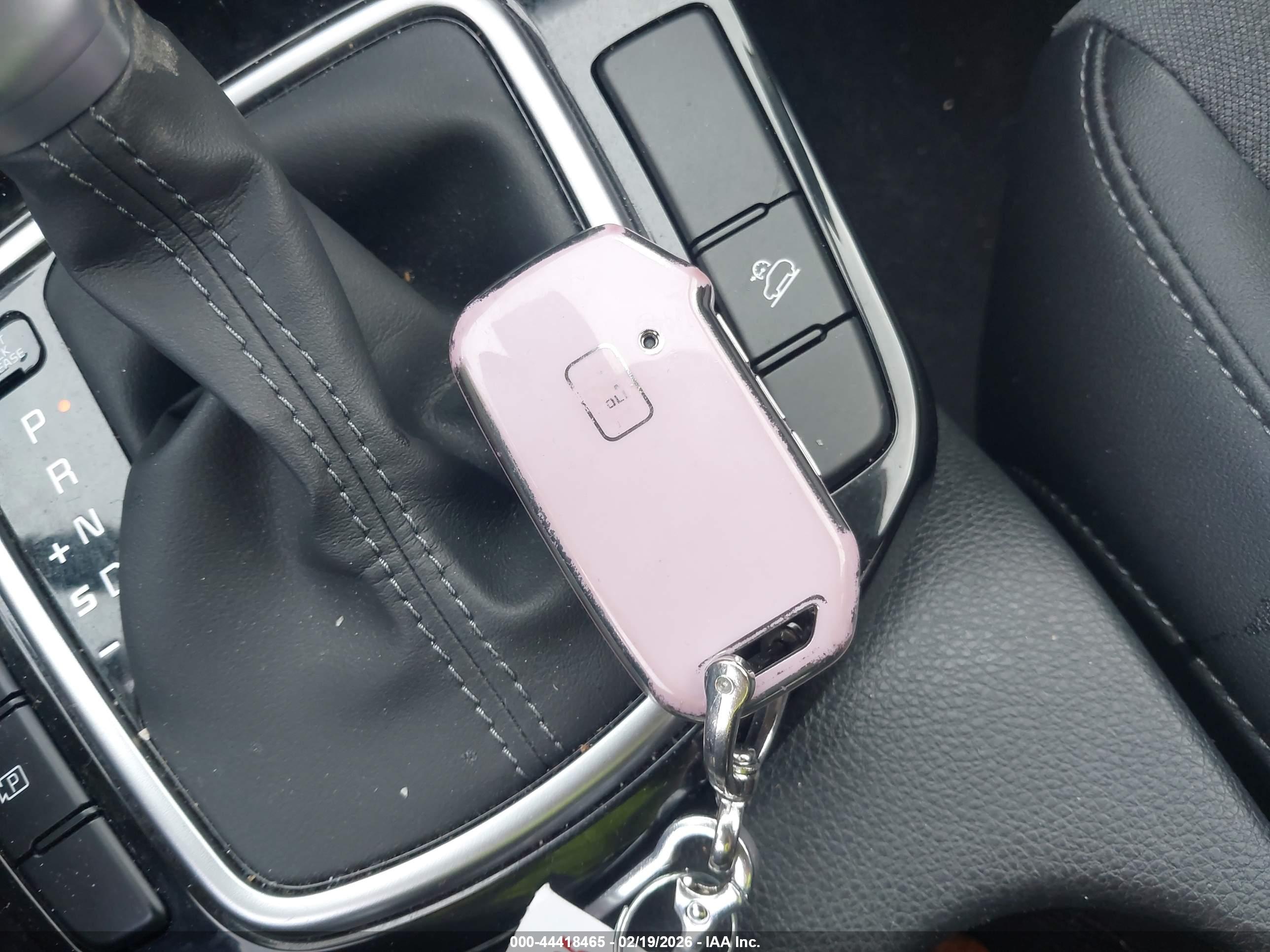 KIA SELTOS image 11