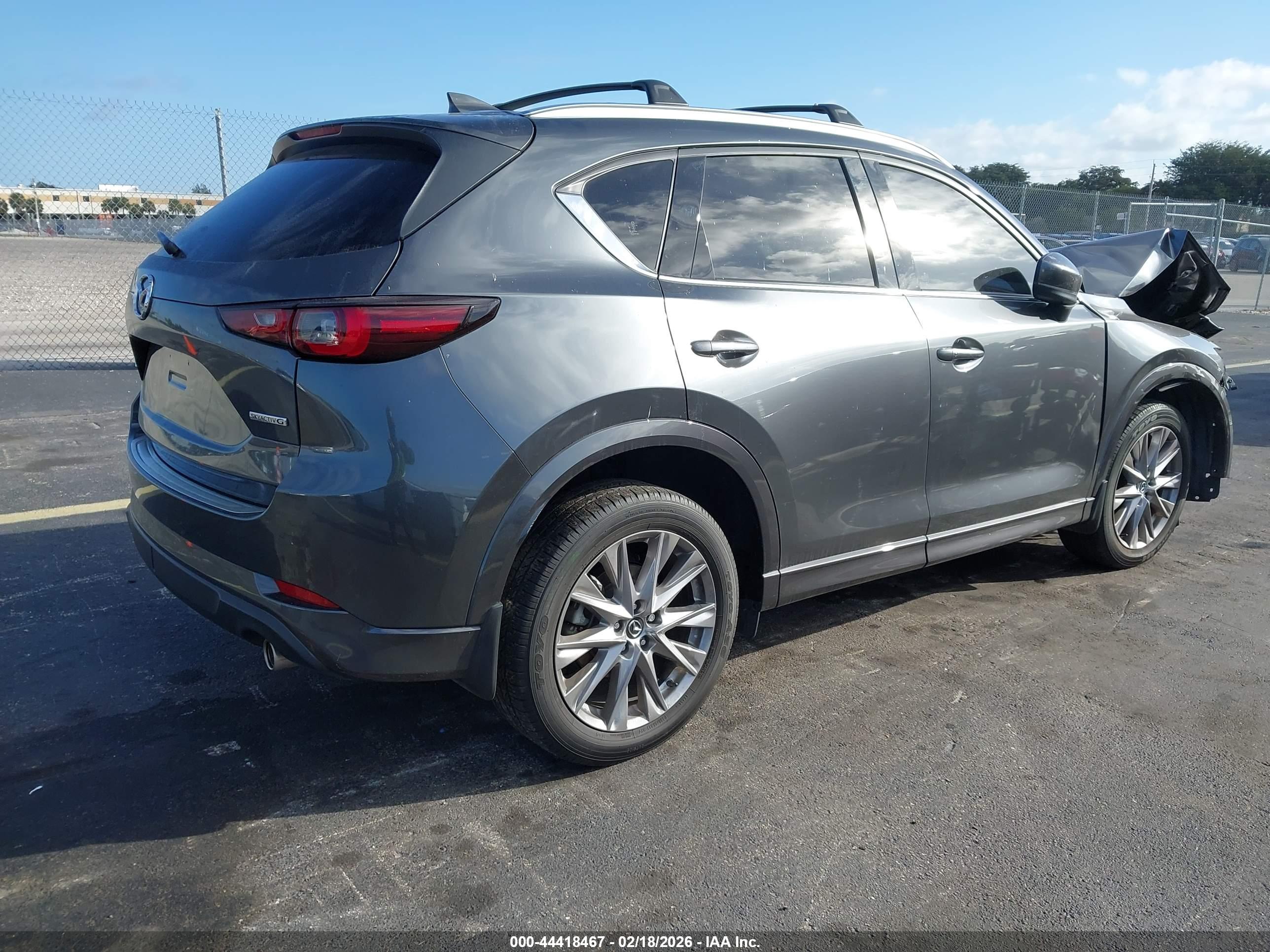 MAZDA CX-5 image 4