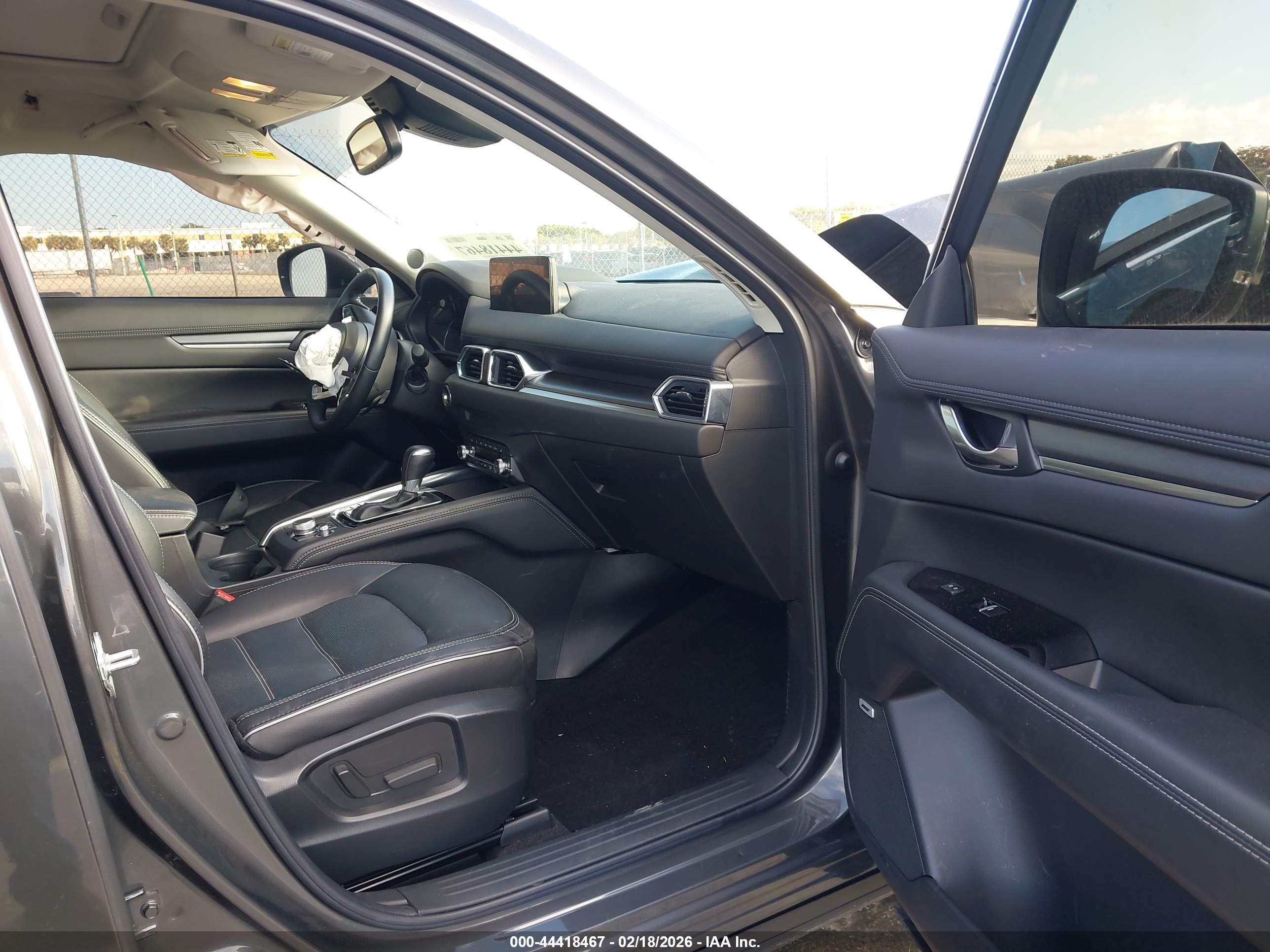 MAZDA CX-5 image 5
