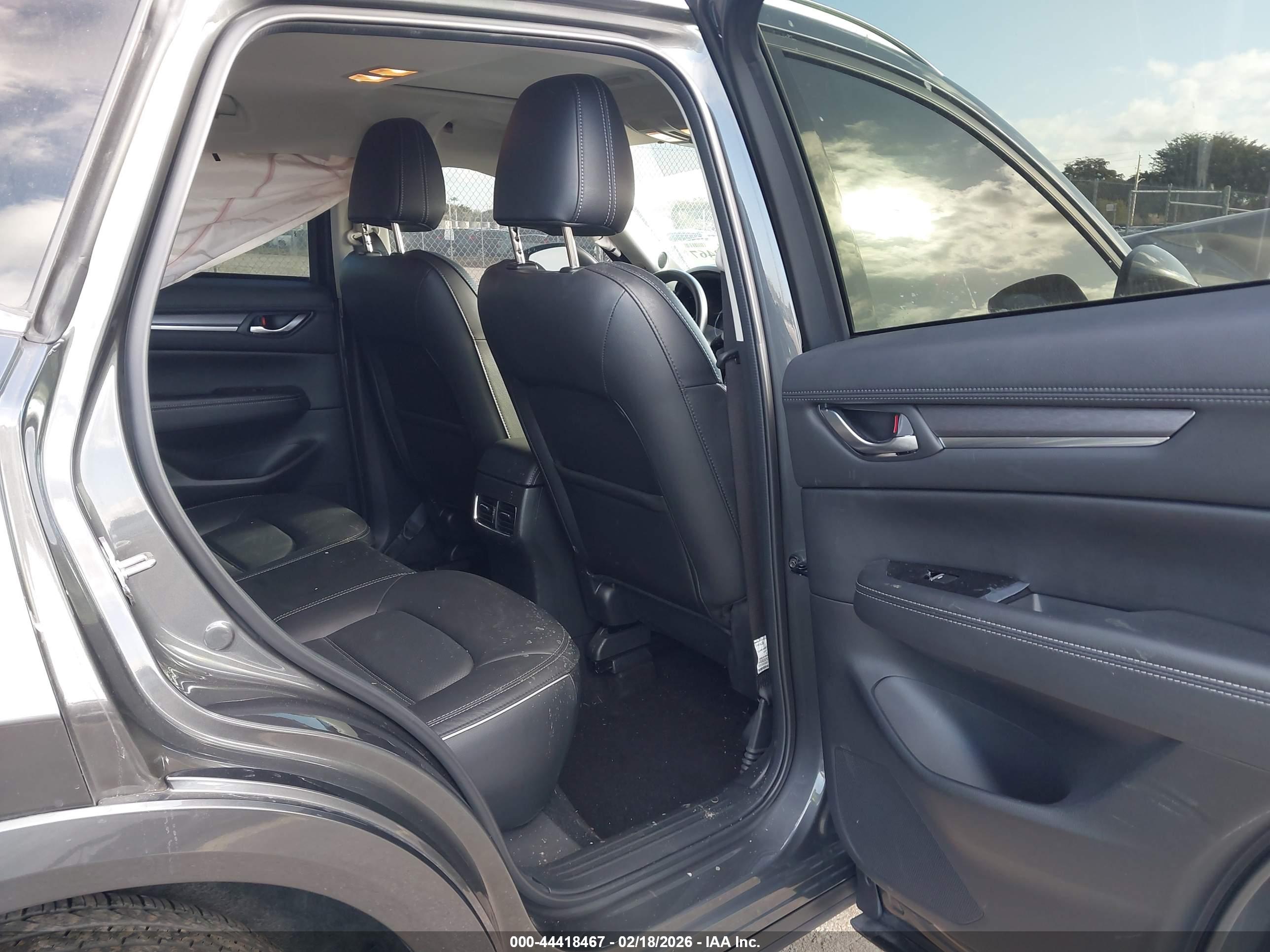 MAZDA CX-5 image 8