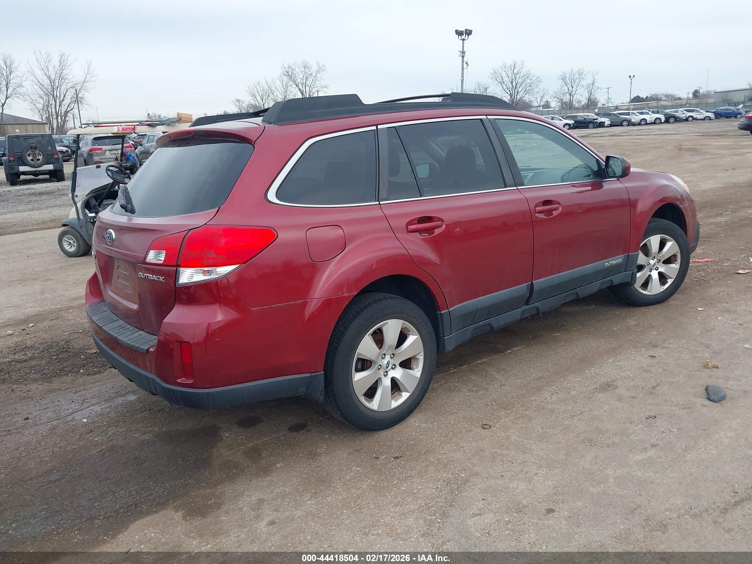 SUBARU OUTBACK image 4
