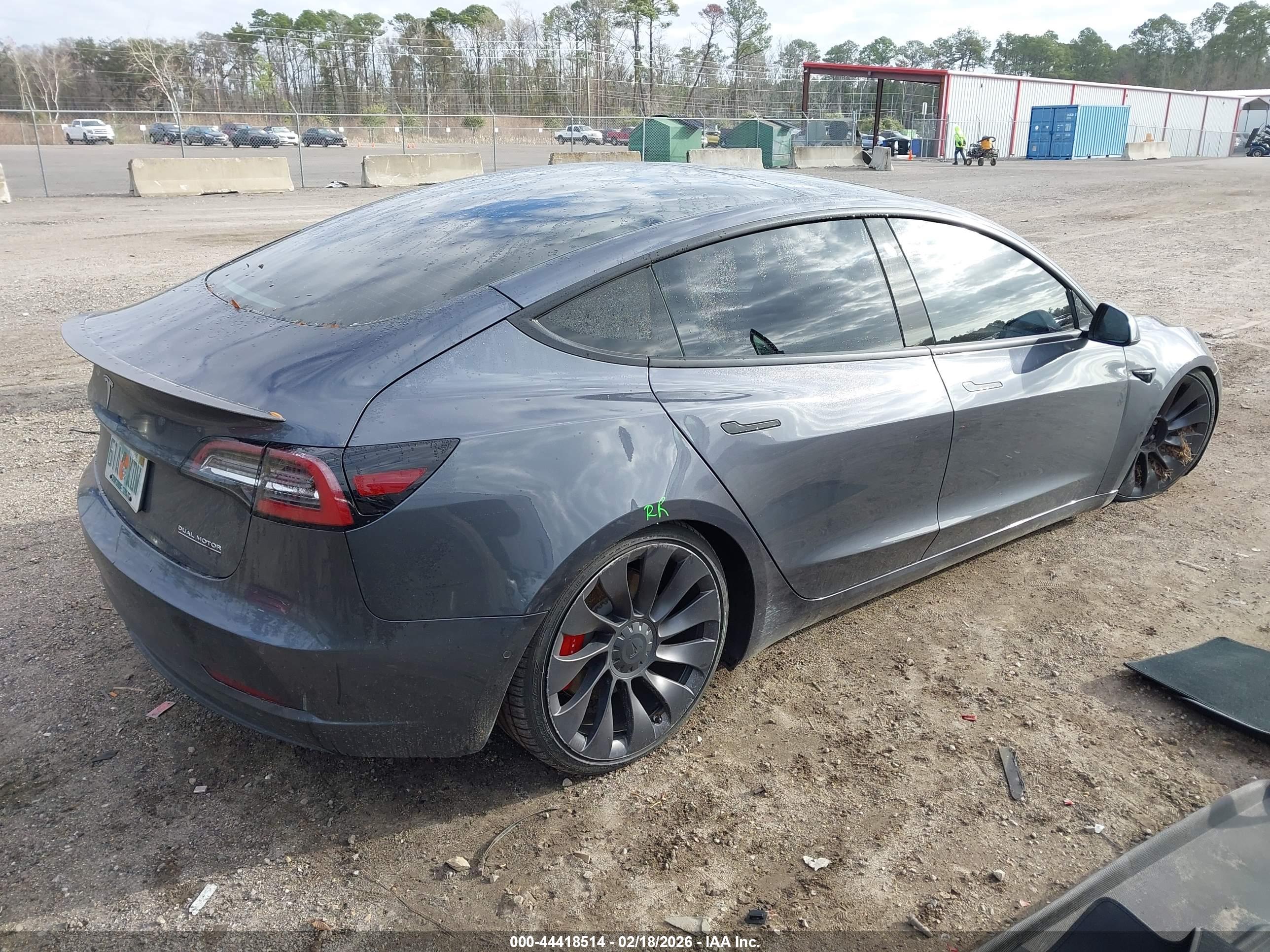 TESLA MODEL image 4