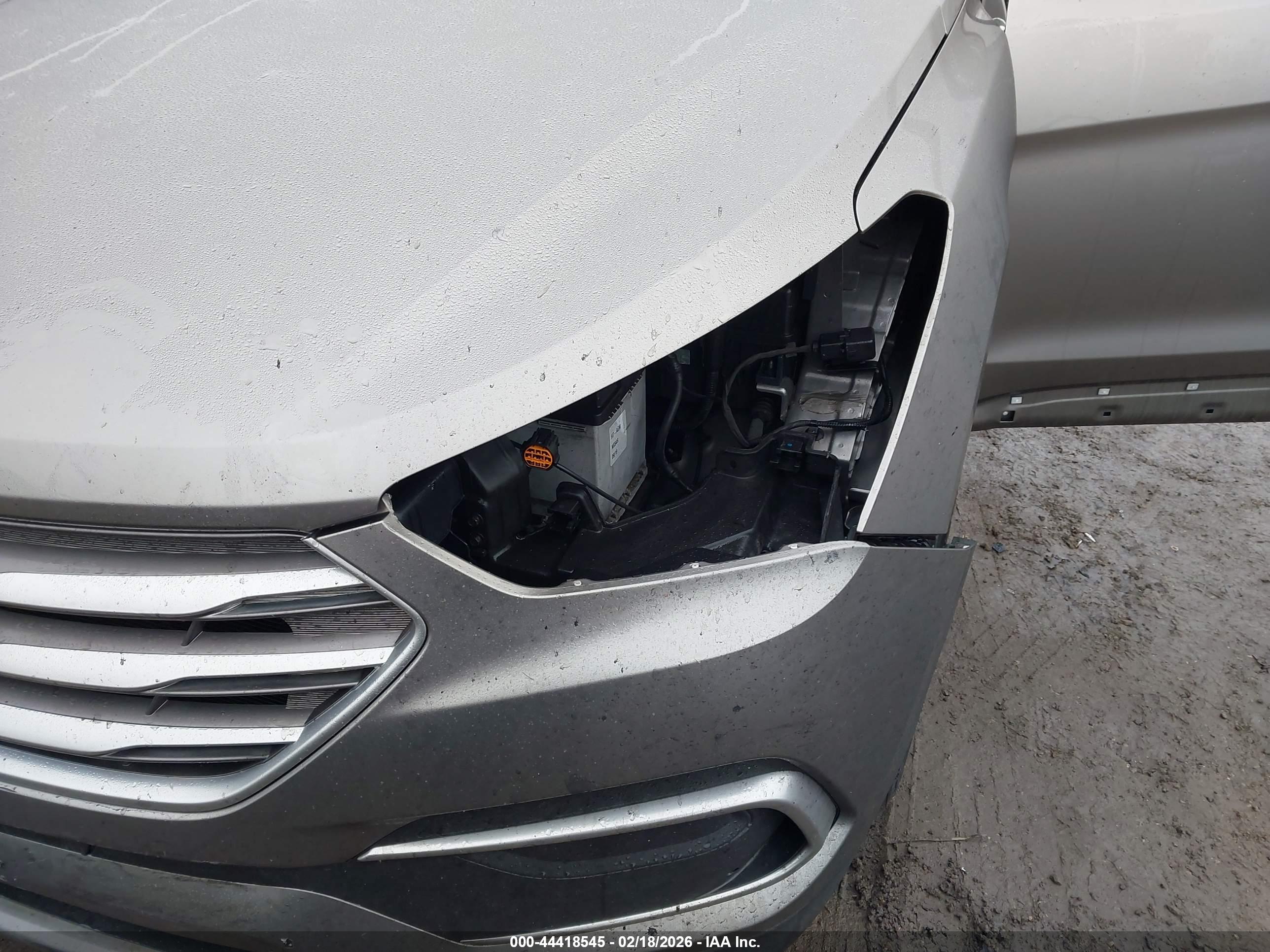 HYUNDAI SANTA image 6
