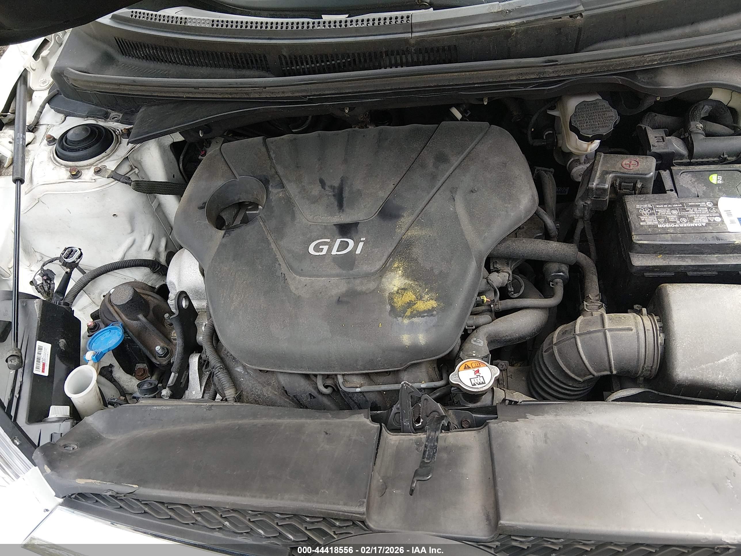 HYUNDAI VELOSTER image 10