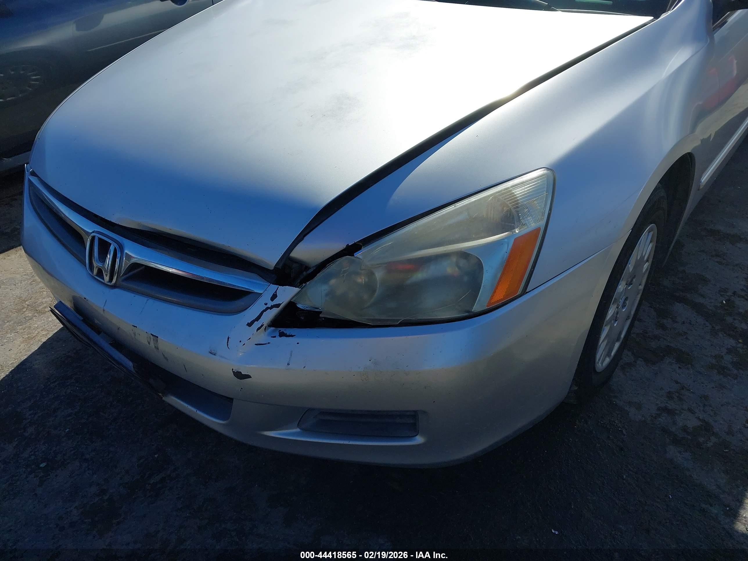 HONDA ACCORD image 6