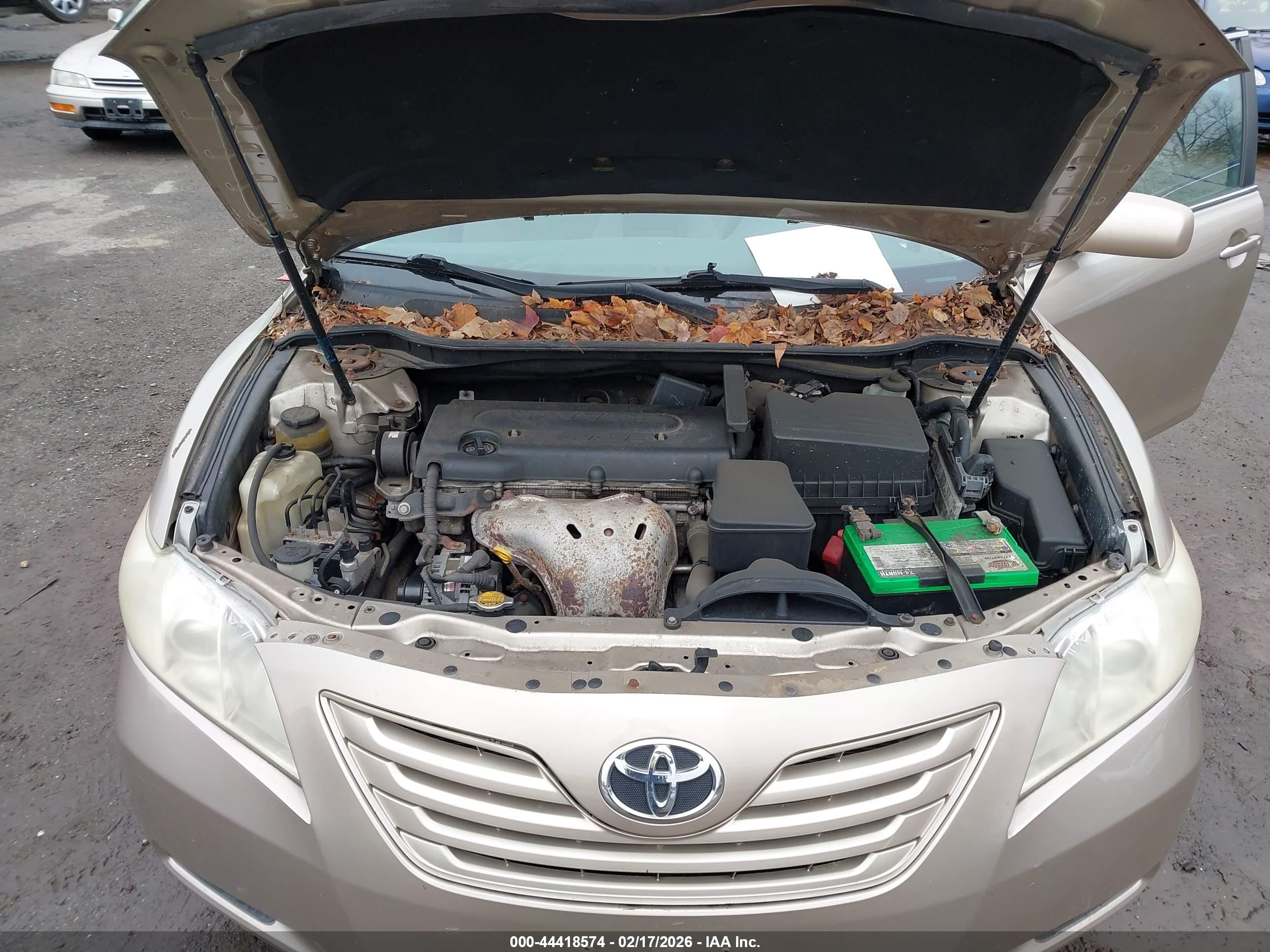 TOYOTA CAMRY image 10