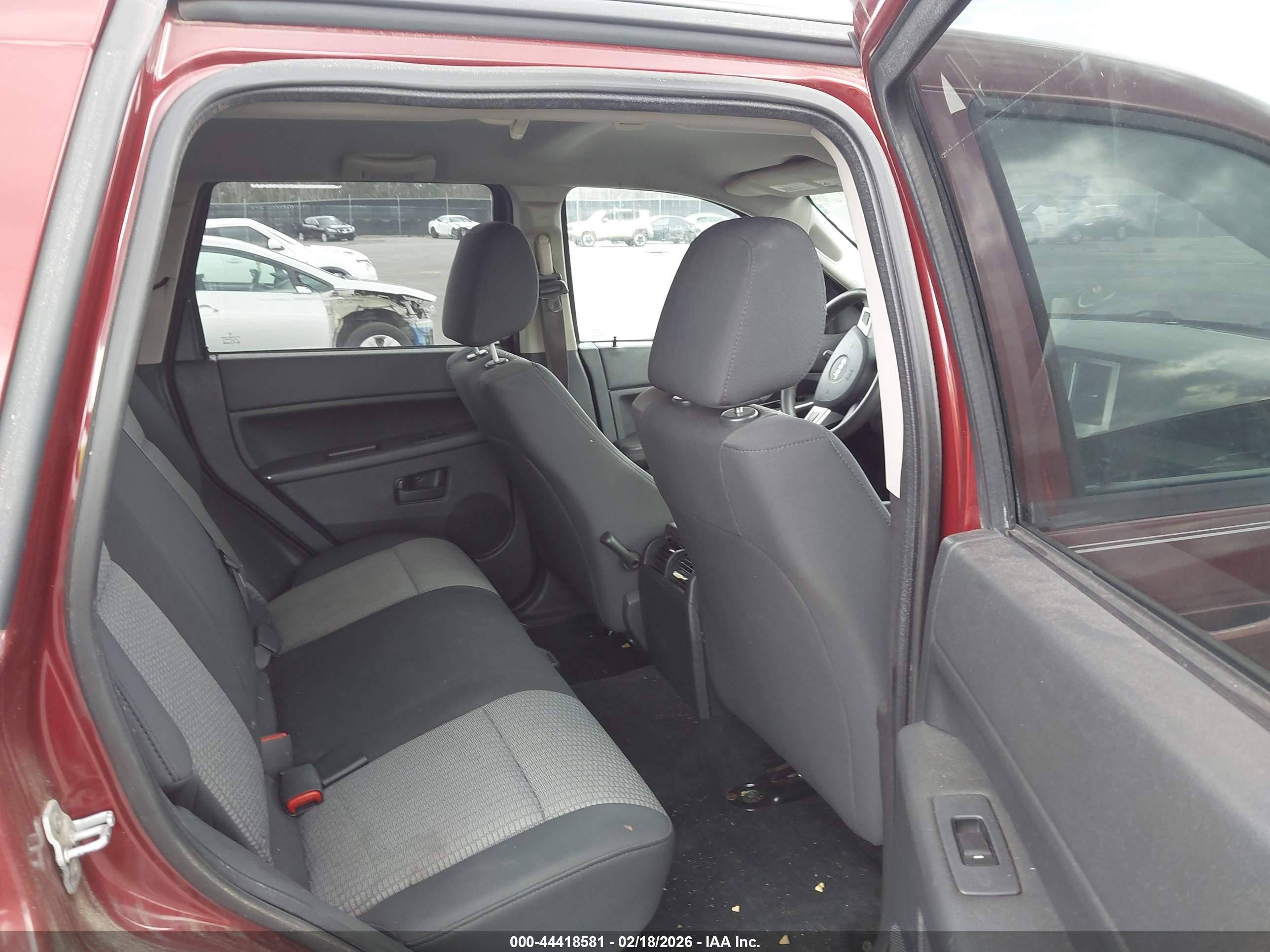 JEEP GRAND image 8