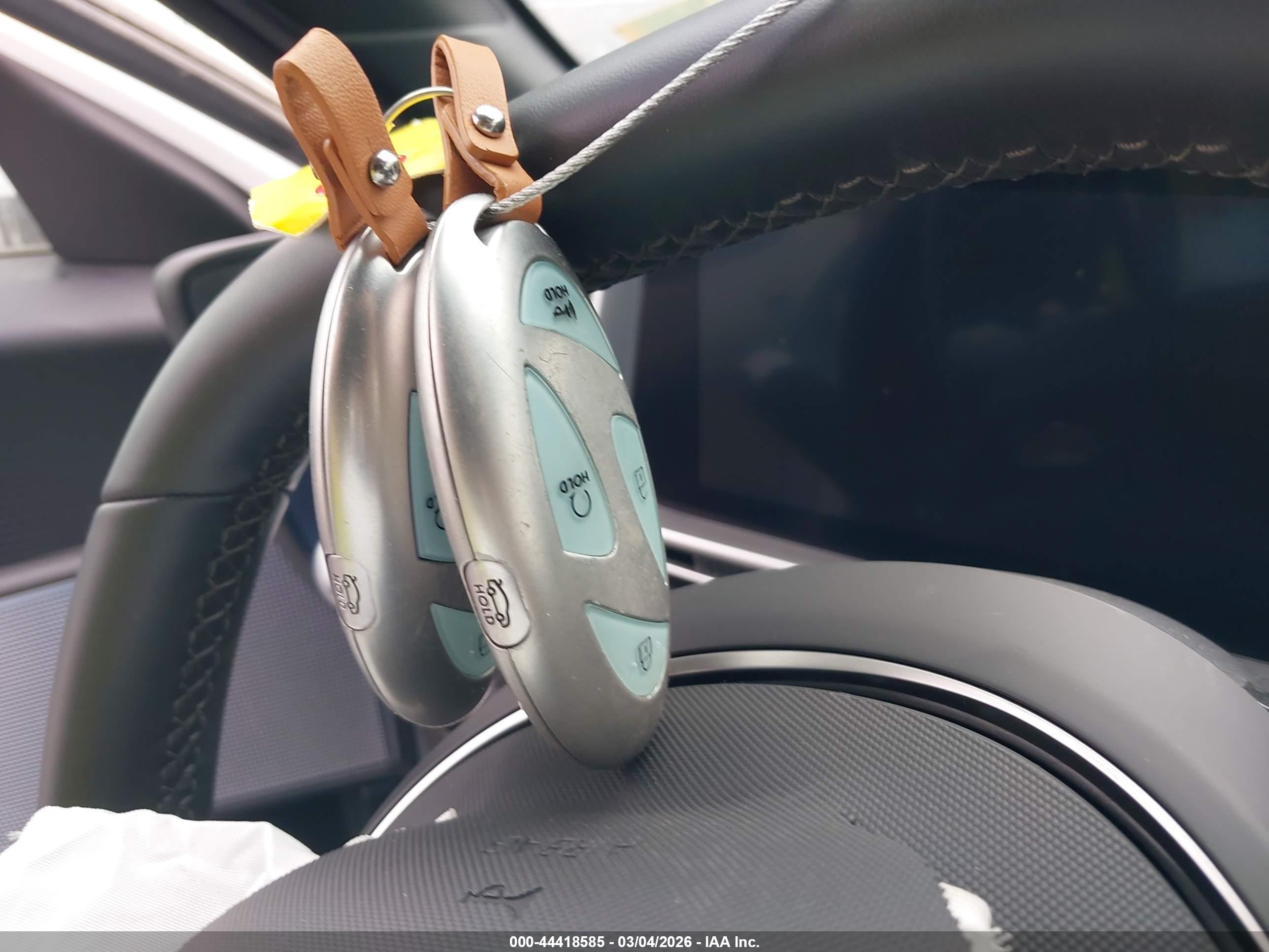 HYUNDAI IONIQ image 11