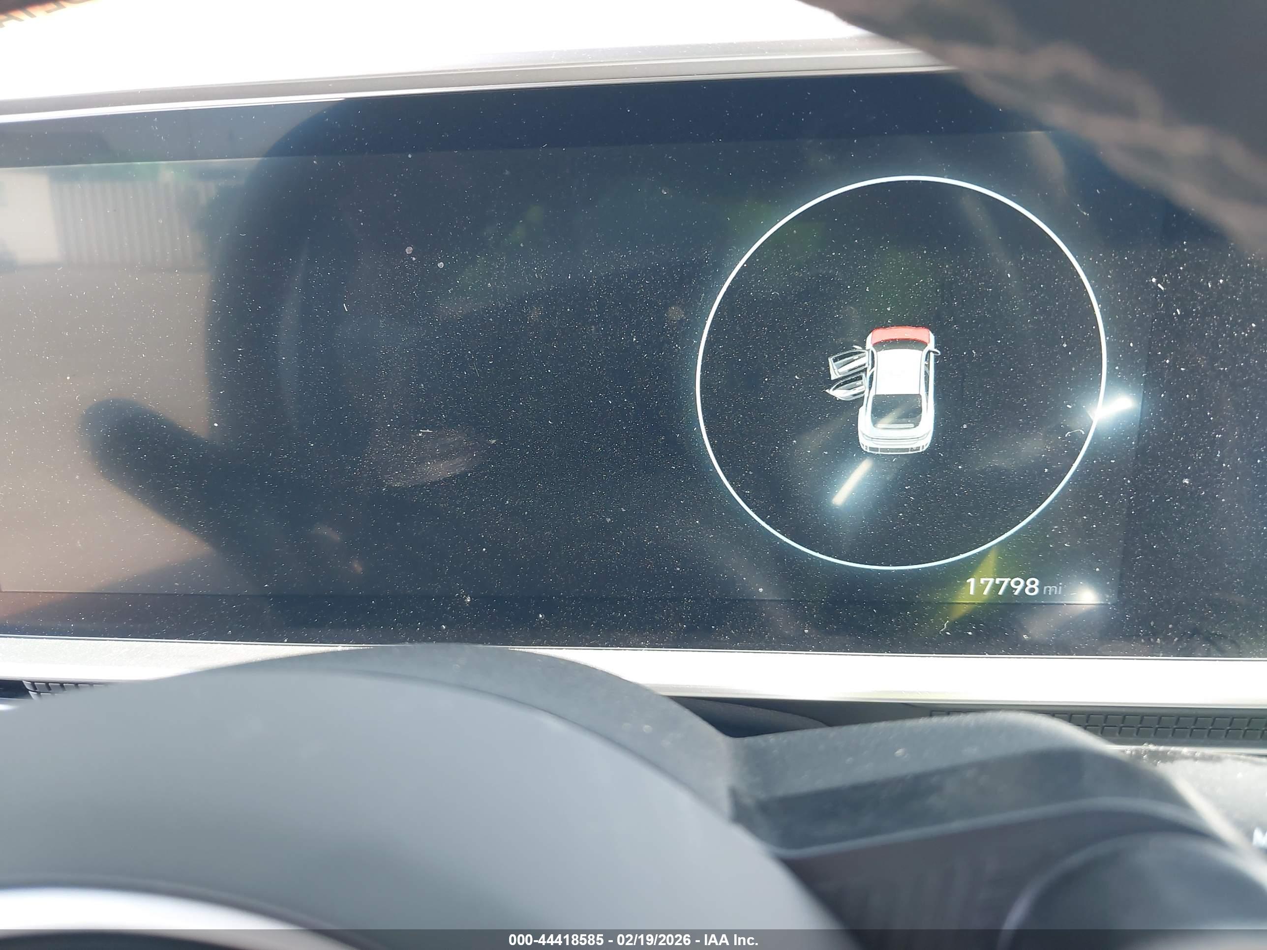 HYUNDAI IONIQ image 7