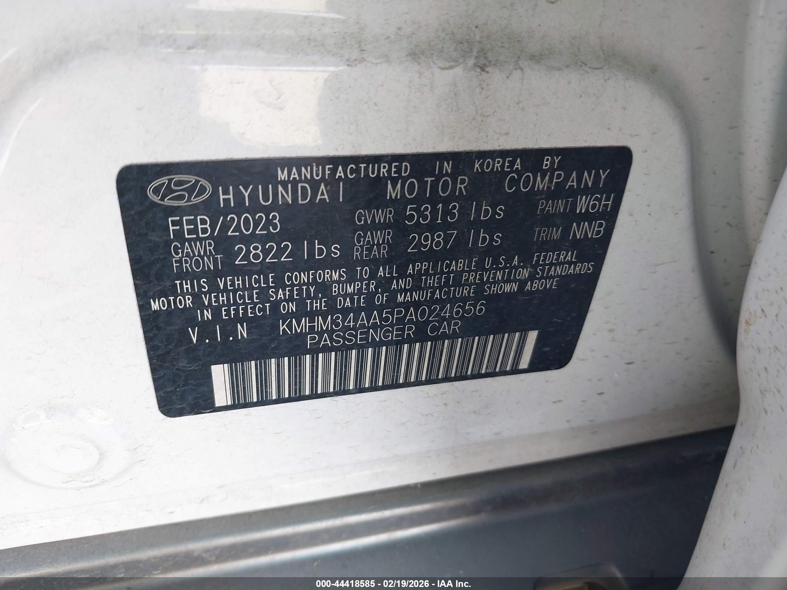 HYUNDAI IONIQ image 9