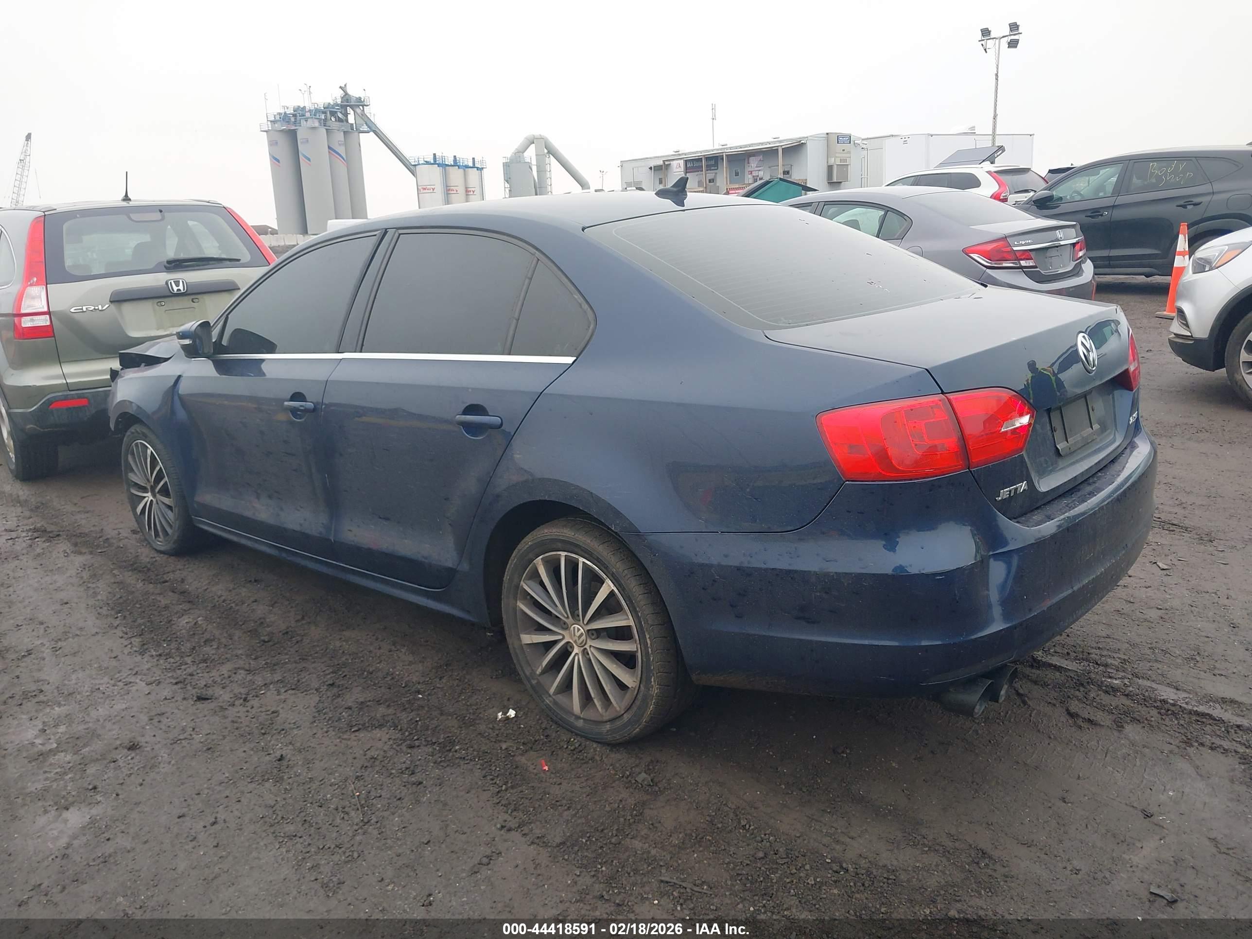 VOLKSWAGEN JETTA image 3