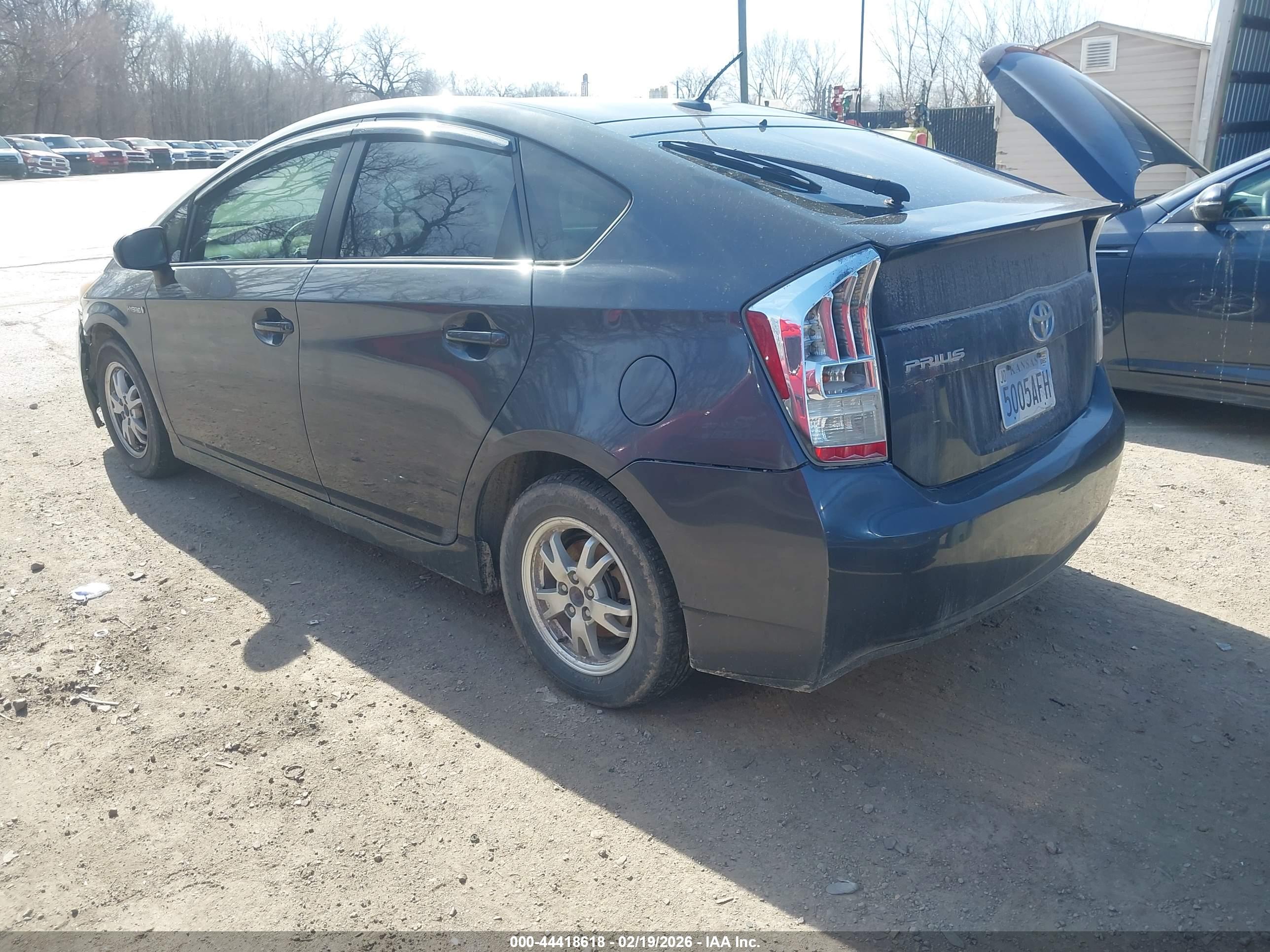 TOYOTA PRIUS image 3